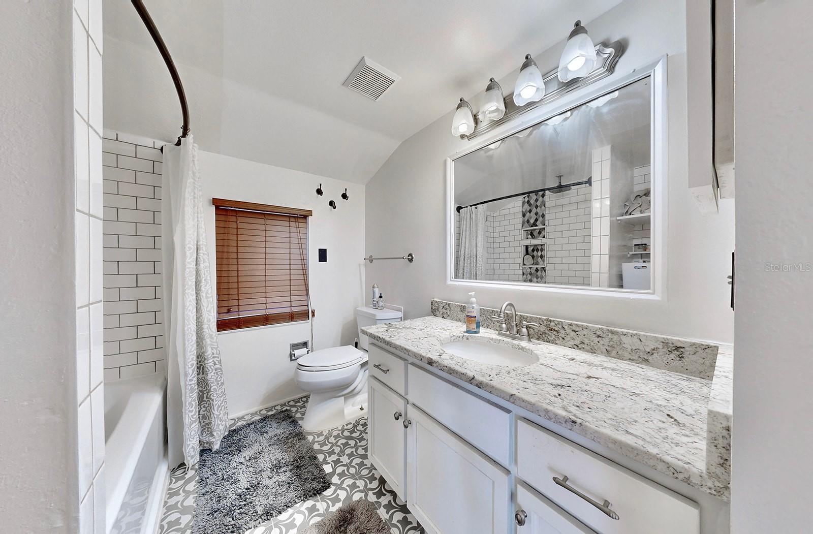 9934 PENINSULAR DR, GIBSONTON, FL, 33534
