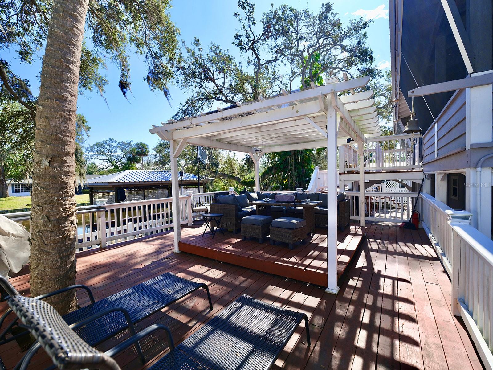 9934 PENINSULAR DR, GIBSONTON, FL, 33534
