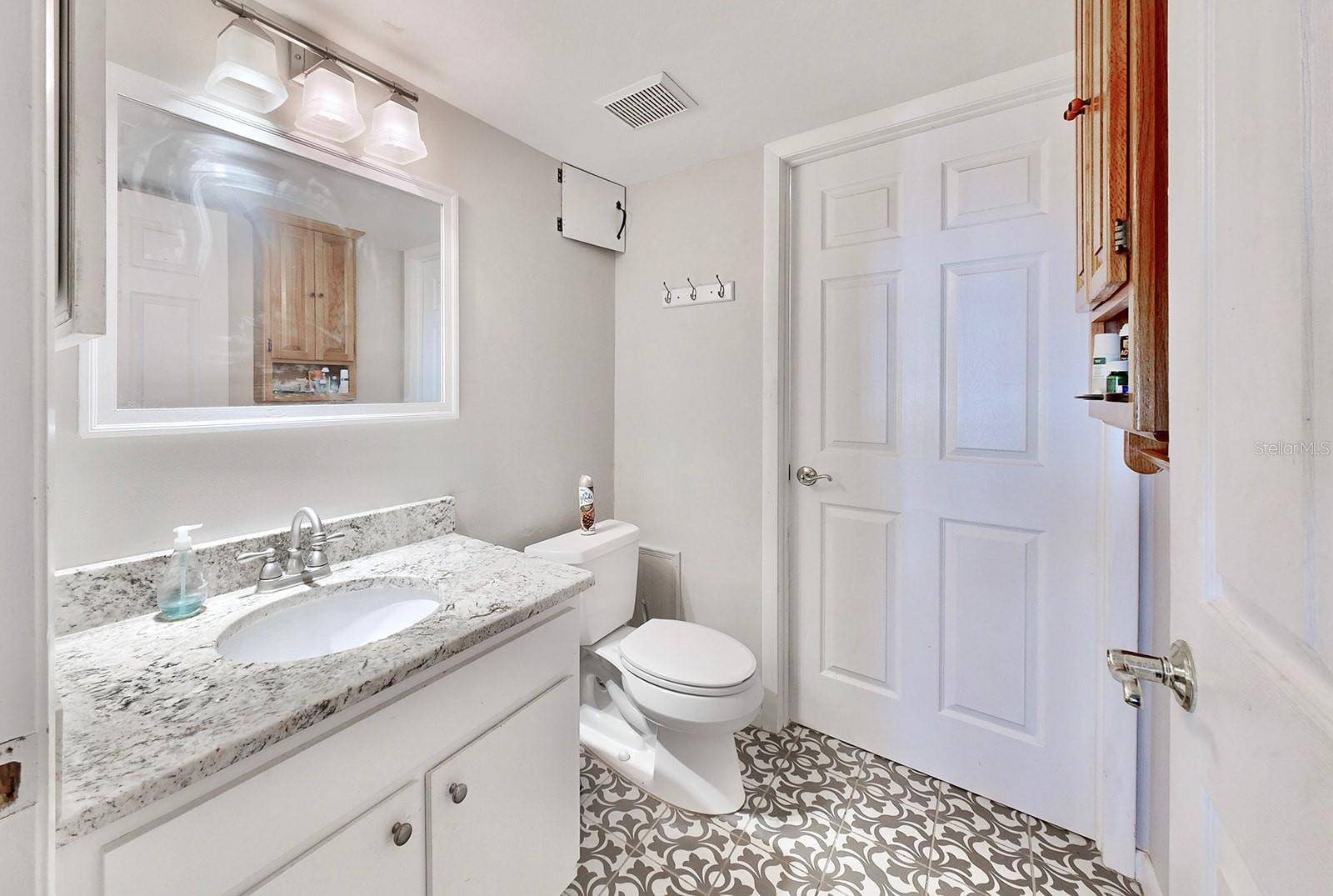 9934 PENINSULAR DR, GIBSONTON, FL, 33534