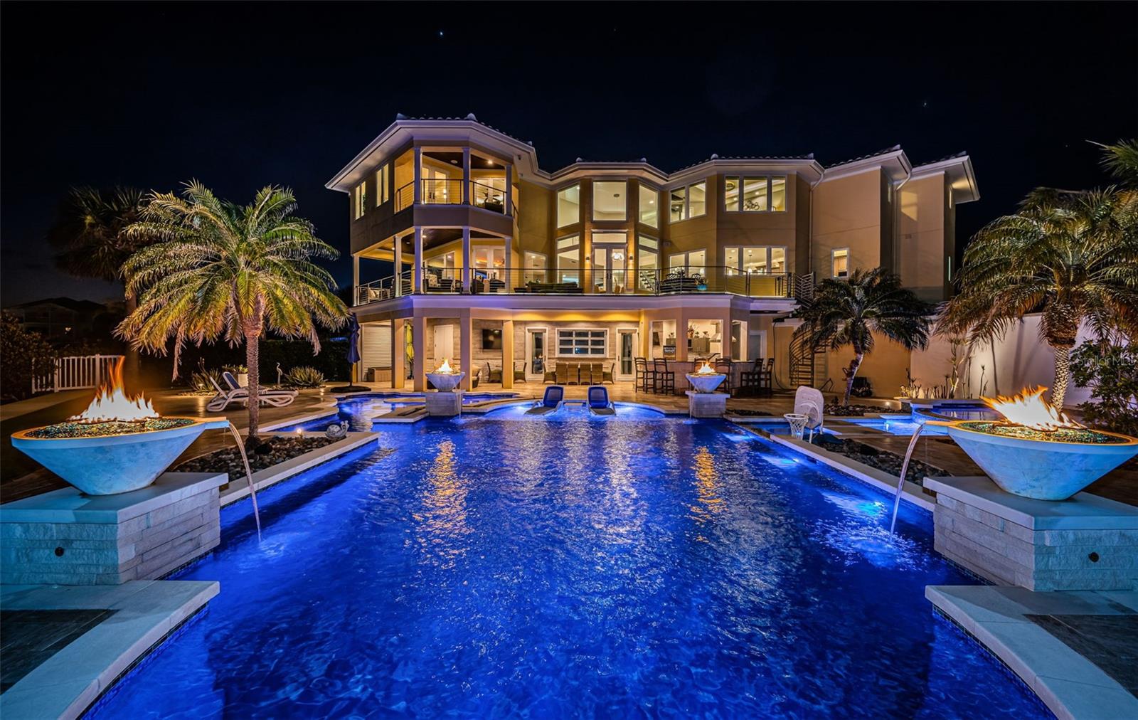 335 BATH CLUB BLVD S, NORTH REDINGTON BEACH, FL, 33708