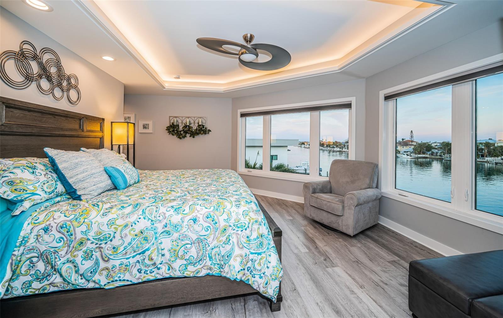 335 BATH CLUB BLVD S, NORTH REDINGTON BEACH, FL, 33708
