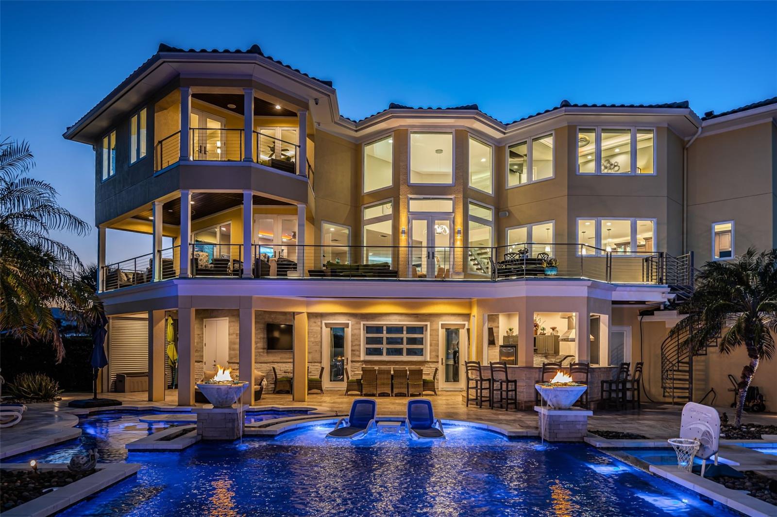 335 BATH CLUB BLVD S, NORTH REDINGTON BEACH, FL, 33708