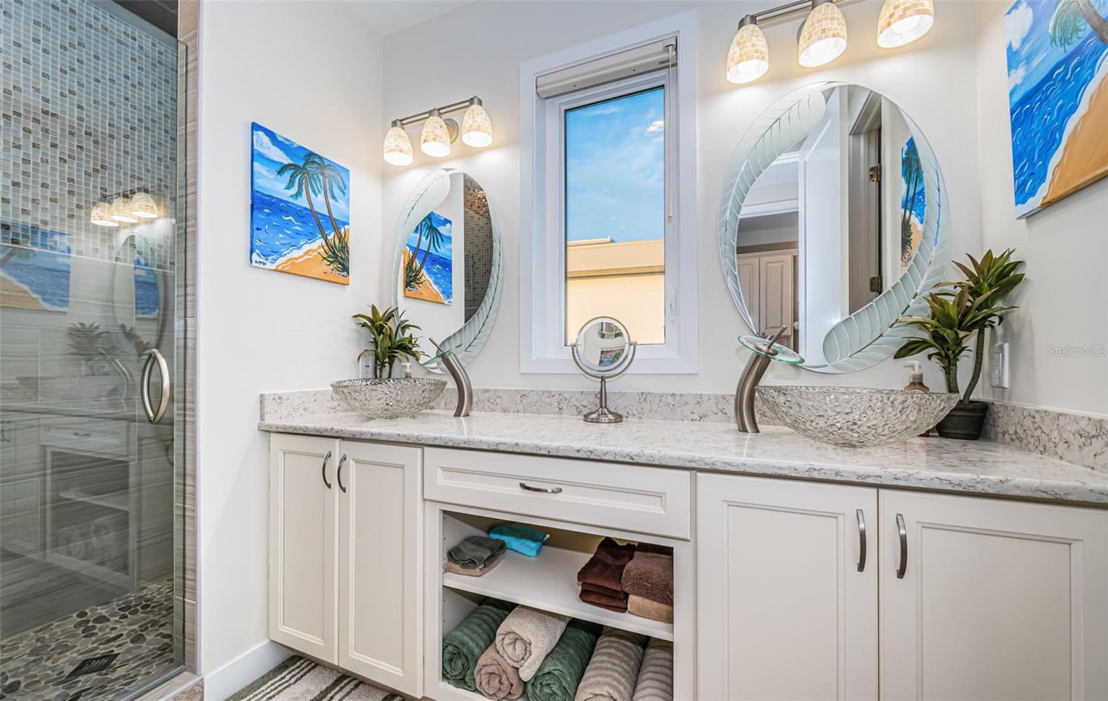 335 BATH CLUB BLVD S, NORTH REDINGTON BEACH, FL, 33708