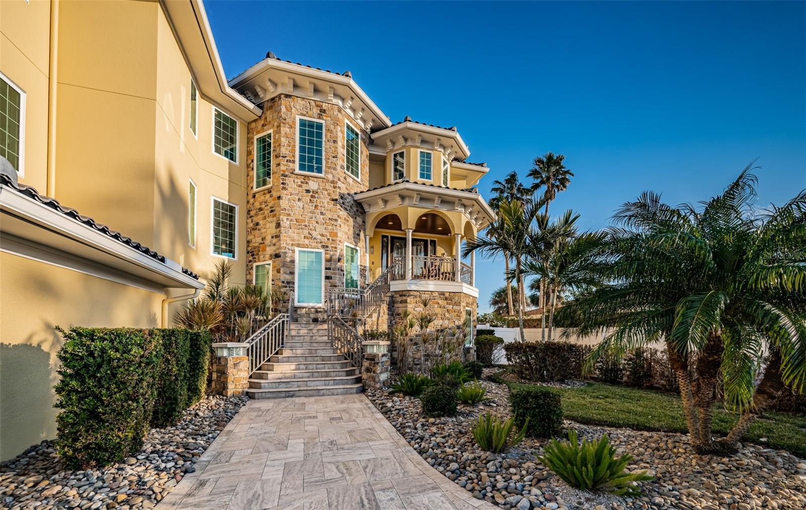 335 BATH CLUB BLVD S, NORTH REDINGTON BEACH, FL, 33708