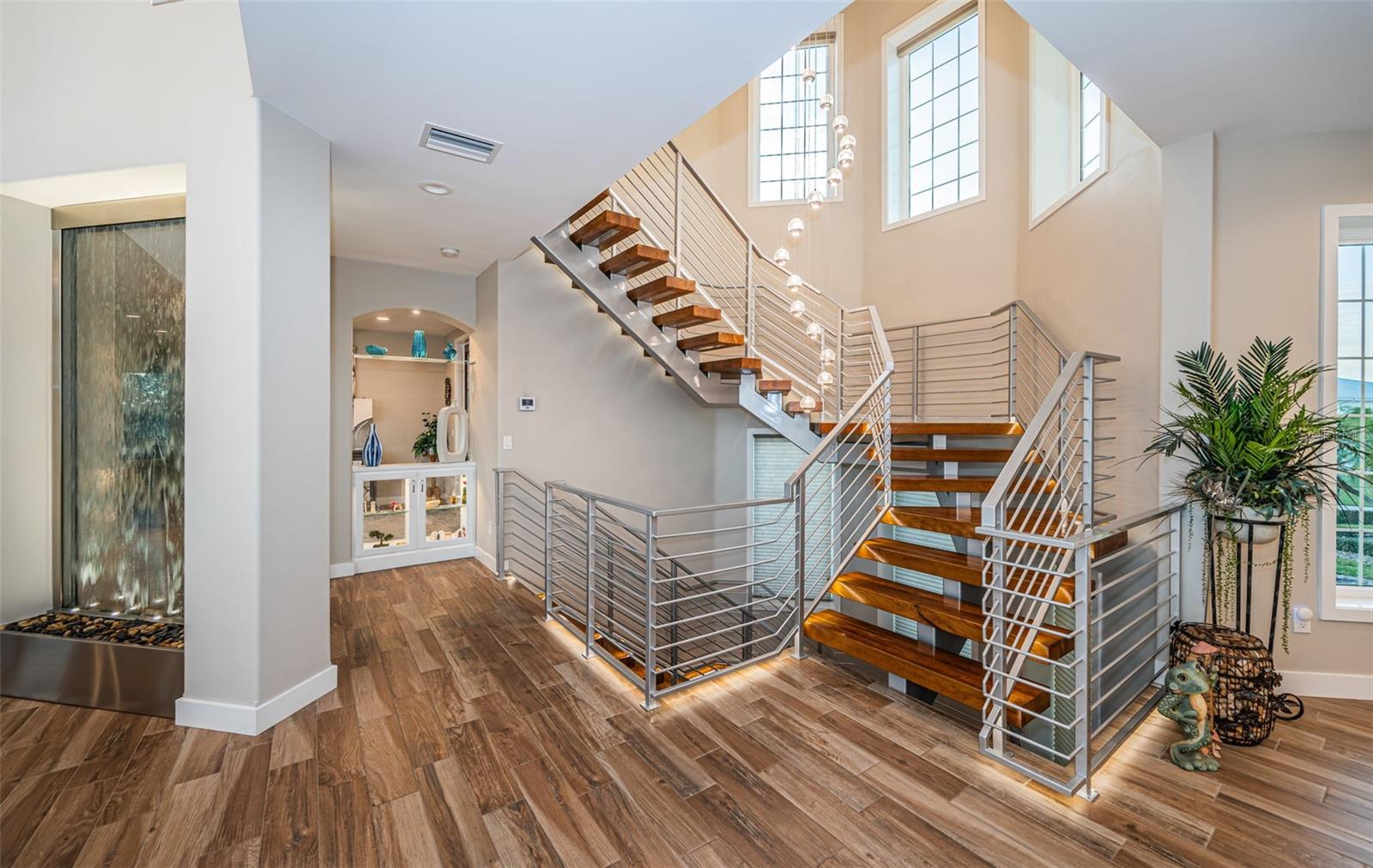 335 BATH CLUB BLVD S, NORTH REDINGTON BEACH, FL, 33708