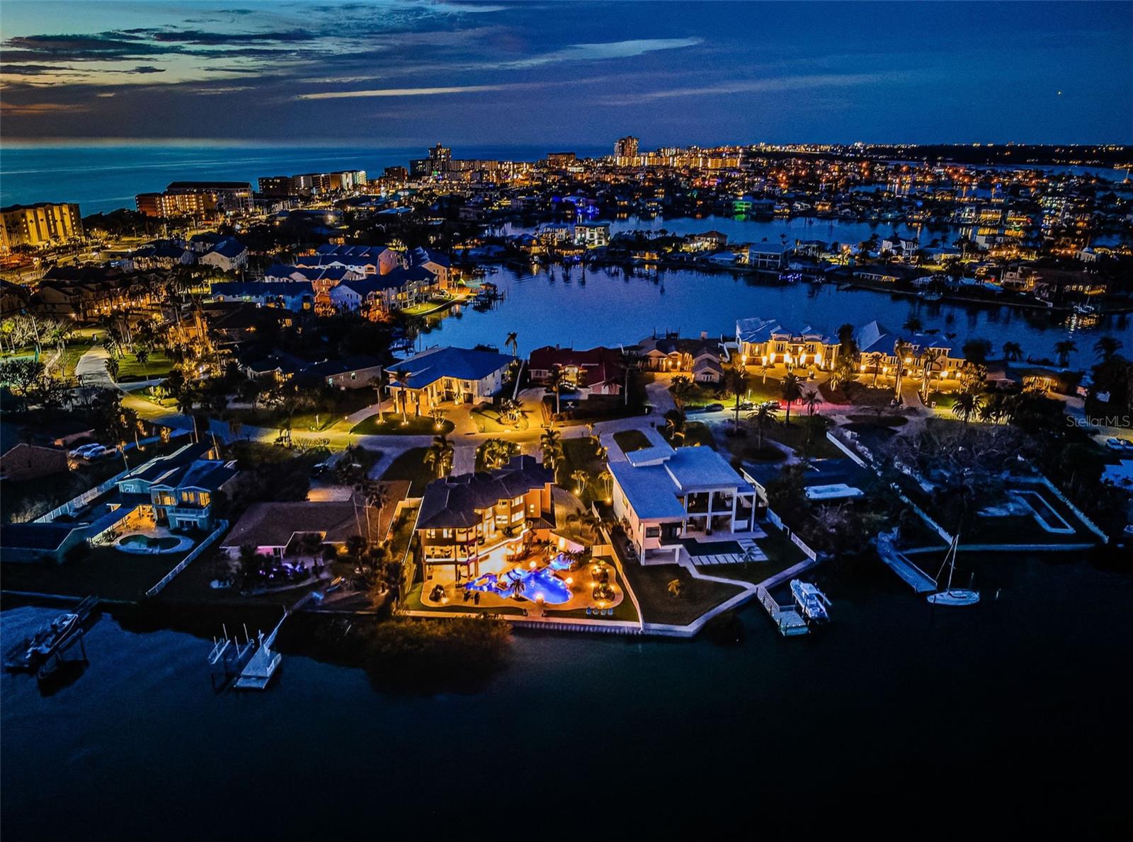 335 BATH CLUB BLVD S, NORTH REDINGTON BEACH, FL, 33708