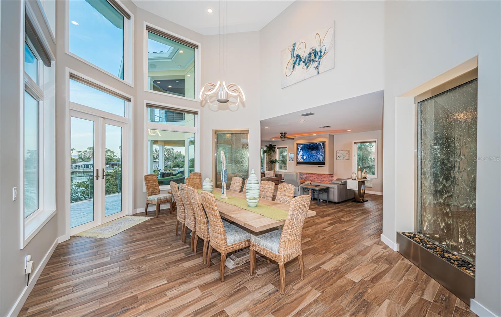335 BATH CLUB BLVD S, NORTH REDINGTON BEACH, FL, 33708