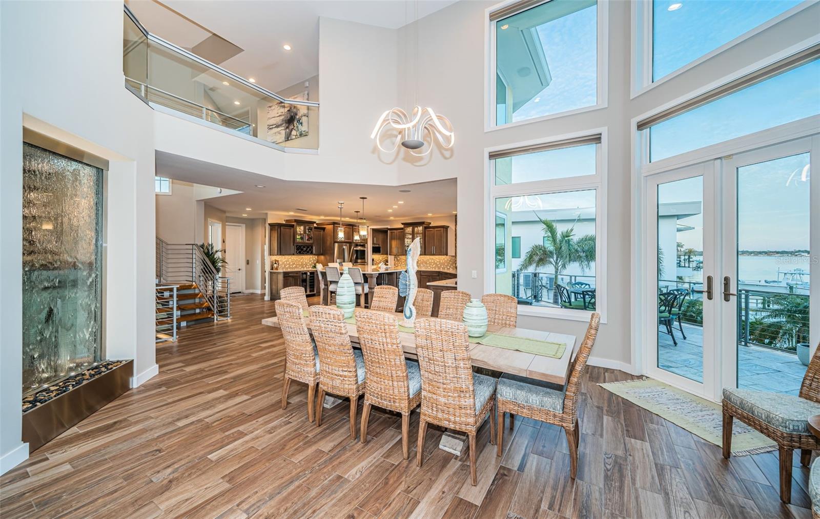 335 BATH CLUB BLVD S, NORTH REDINGTON BEACH, FL, 33708