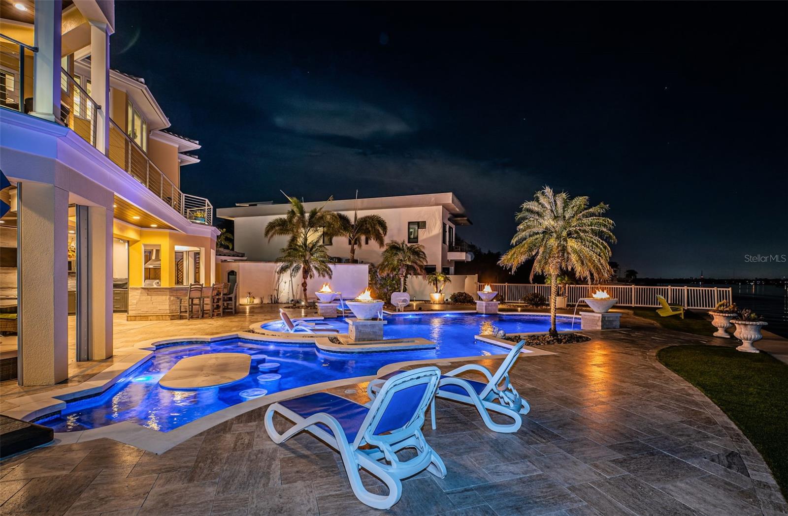 335 BATH CLUB BLVD S, NORTH REDINGTON BEACH, FL, 33708