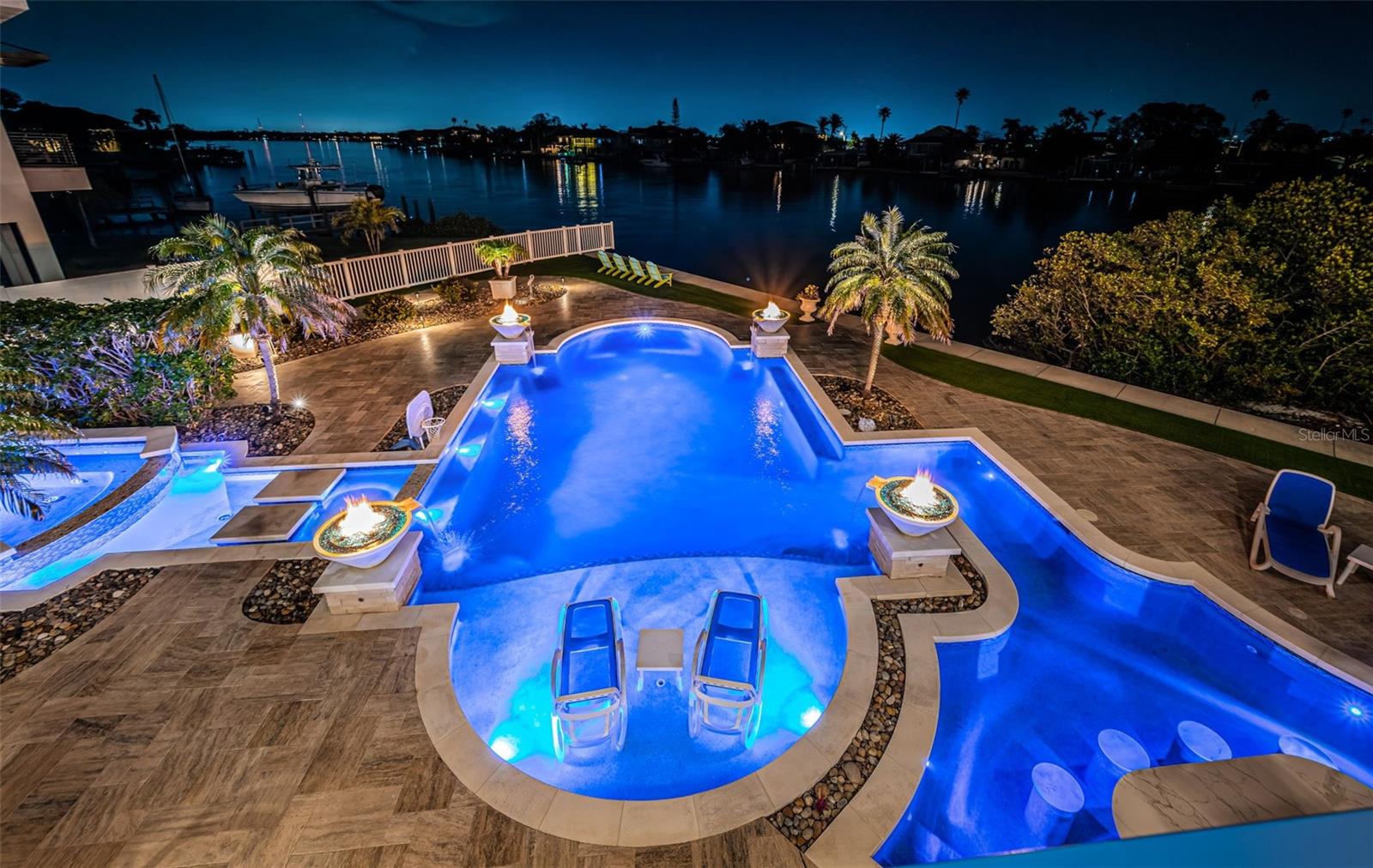 335 BATH CLUB BLVD S, NORTH REDINGTON BEACH, FL, 33708