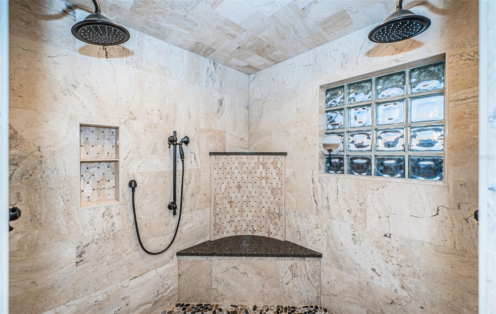 335 BATH CLUB BLVD S, NORTH REDINGTON BEACH, FL, 33708