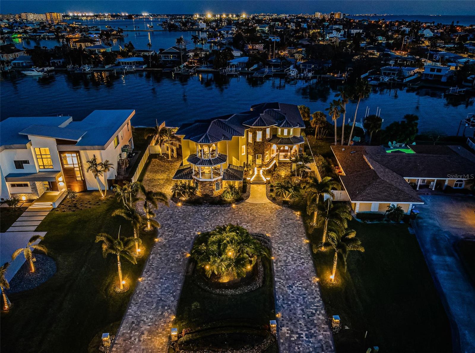 335 BATH CLUB BLVD S, NORTH REDINGTON BEACH, FL, 33708