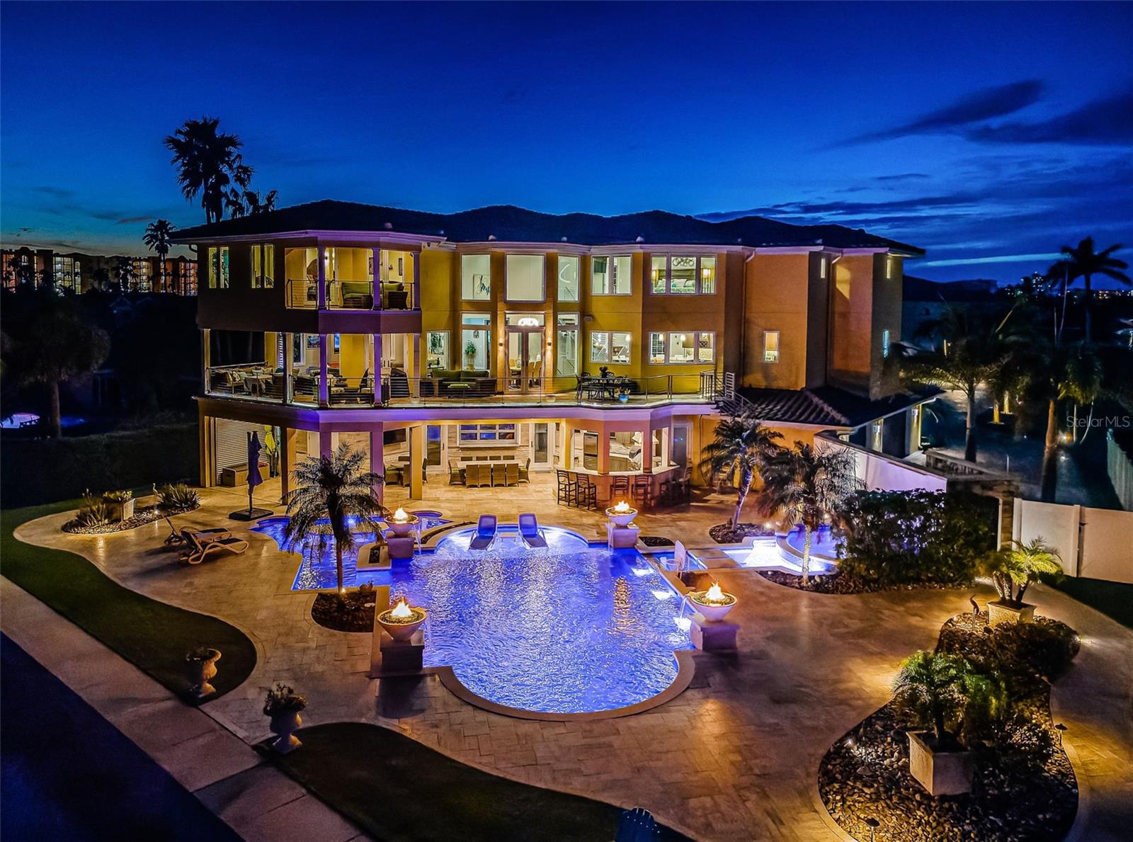 335 BATH CLUB BLVD S, NORTH REDINGTON BEACH, FL, 33708