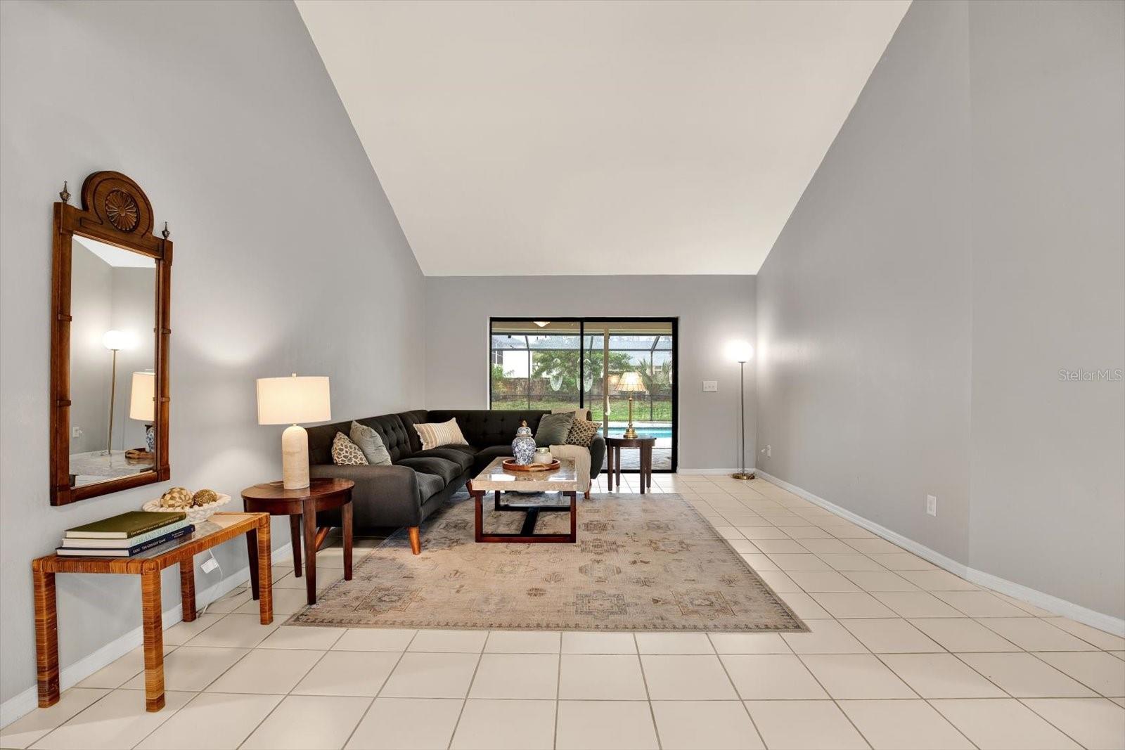 4604 WESTFORD CIR, TAMPA, FL, 33618