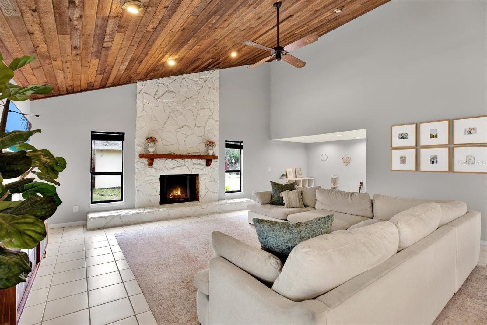 4604 WESTFORD CIR, TAMPA, FL, 33618