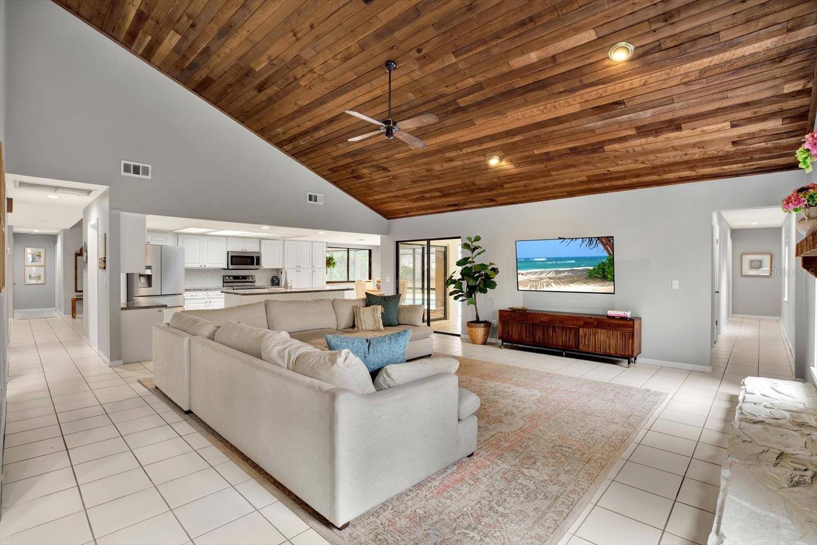 4604 WESTFORD CIR, TAMPA, FL, 33618