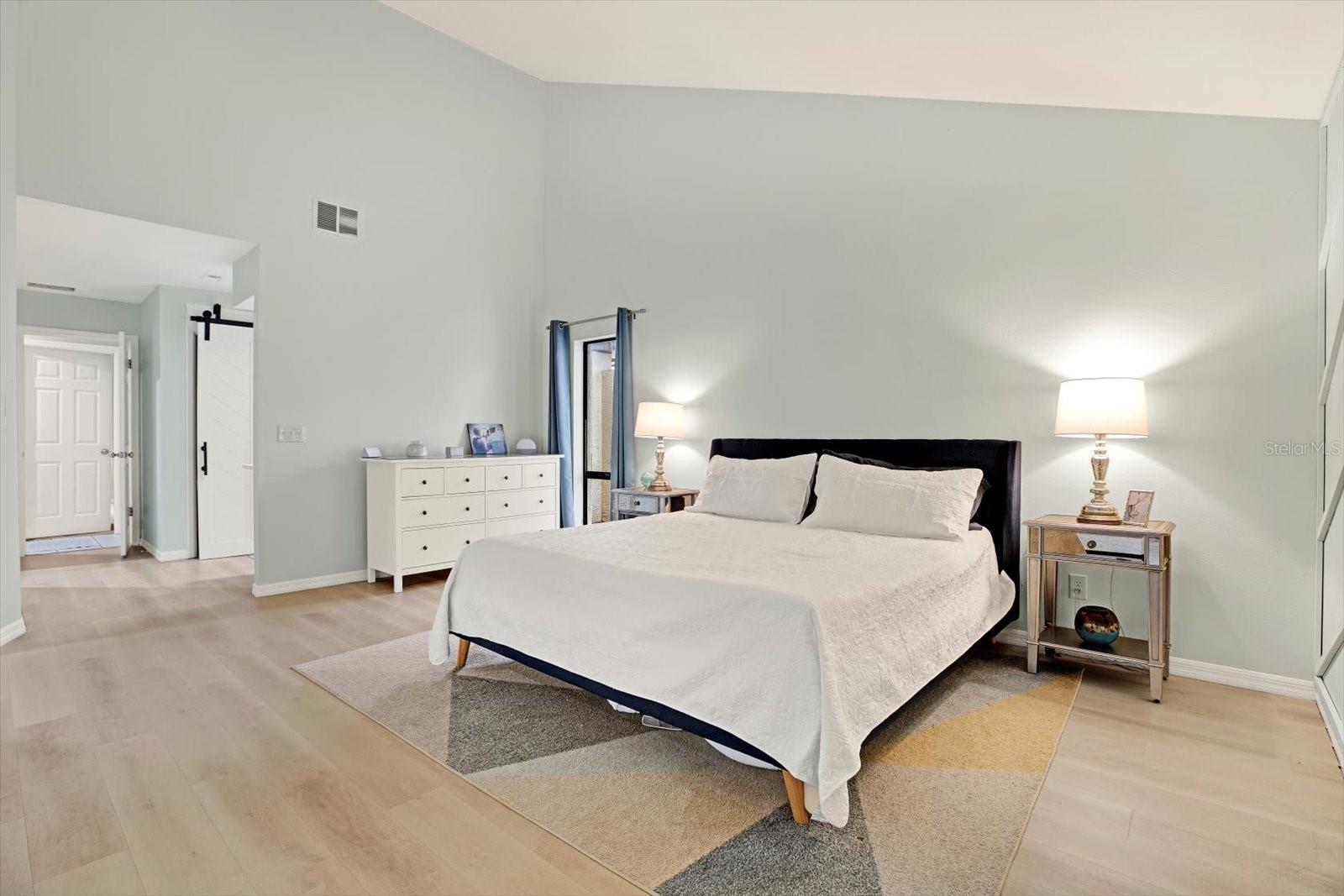 4604 WESTFORD CIR, TAMPA, FL, 33618