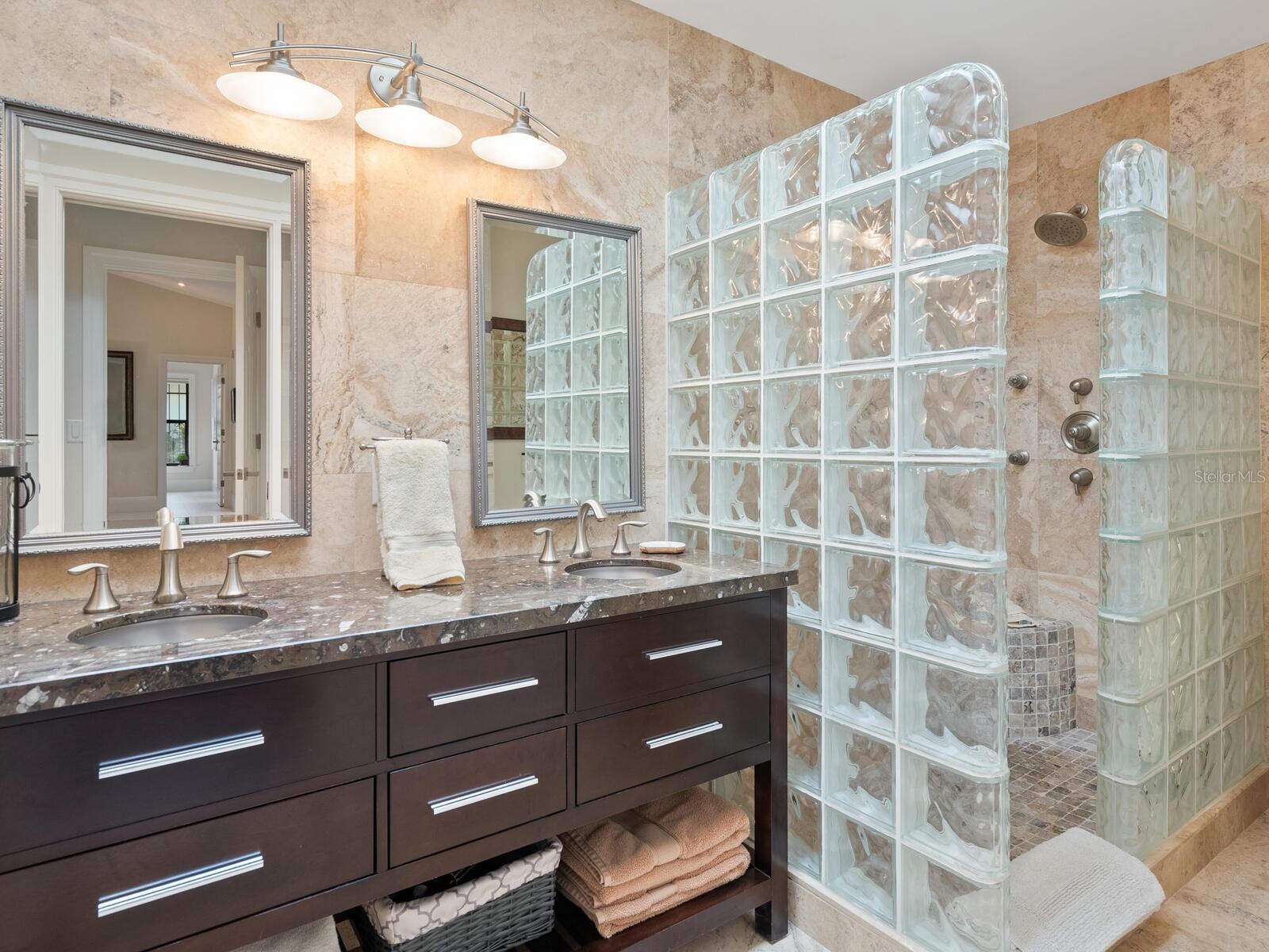 1666 PINTAIL WAY #9, SARASOTA, FL, 34231
