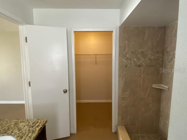 6802 SEAVIEW WAY, TAMPA, FL, 33615
