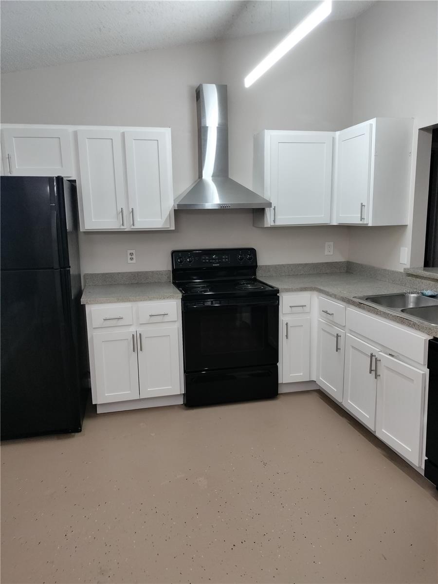 6802 SEAVIEW WAY, TAMPA, FL, 33615