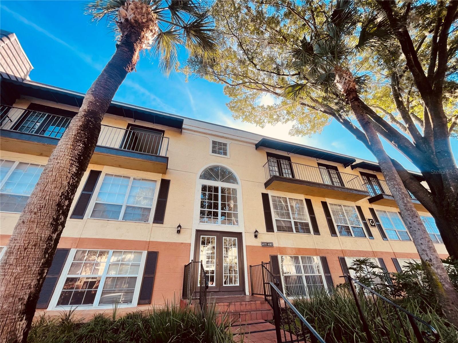 4194 VERSAILLES DR #4194D, ORLANDO, FL, 32808