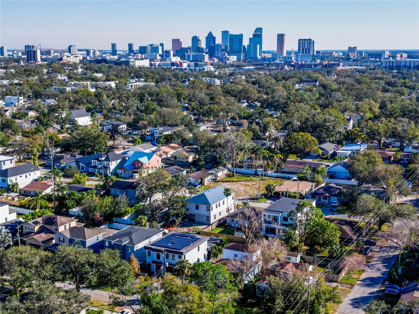 818 W ADALEE ST, TAMPA, FL, 33603