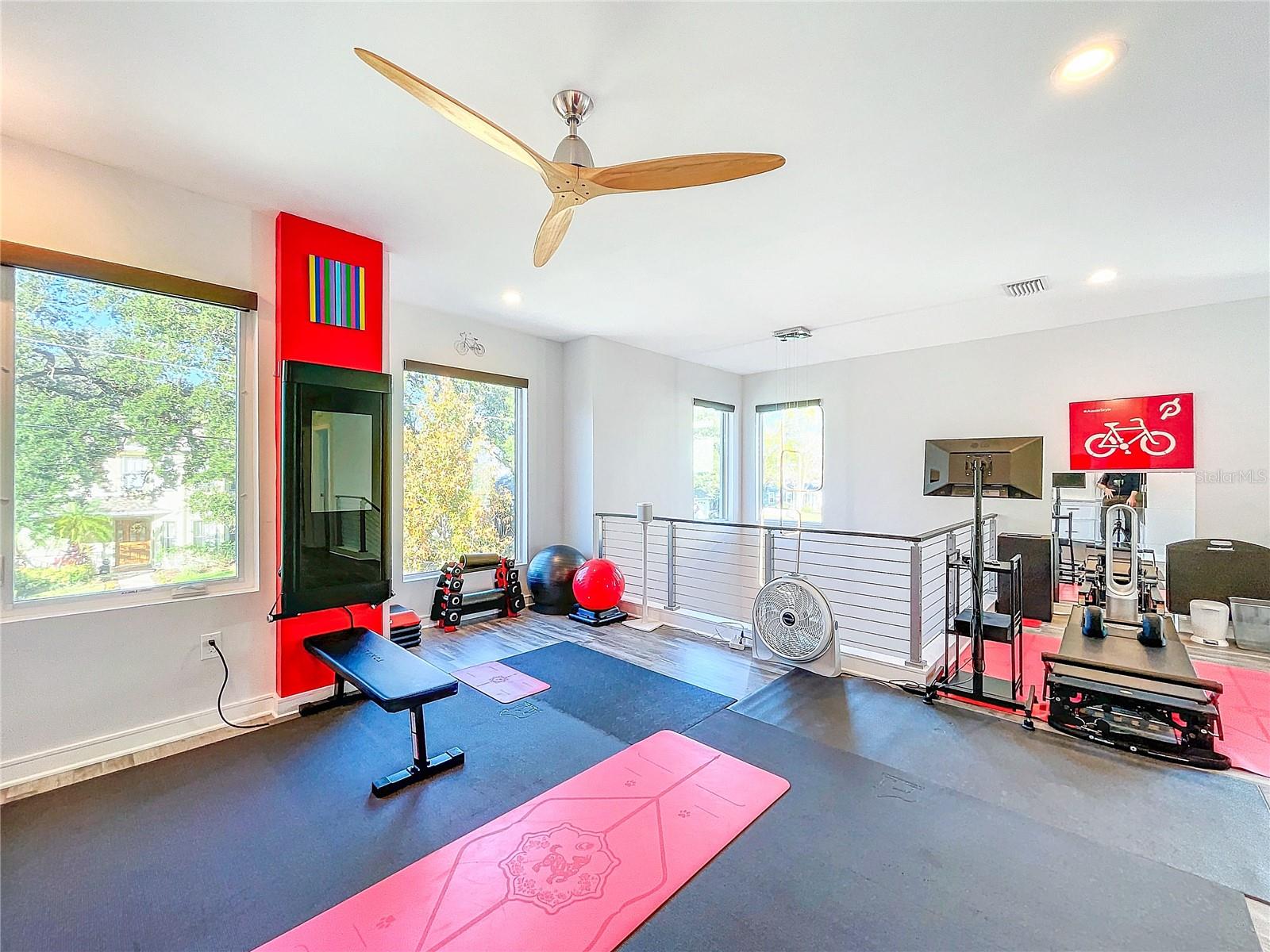 818 W ADALEE ST, TAMPA, FL, 33603