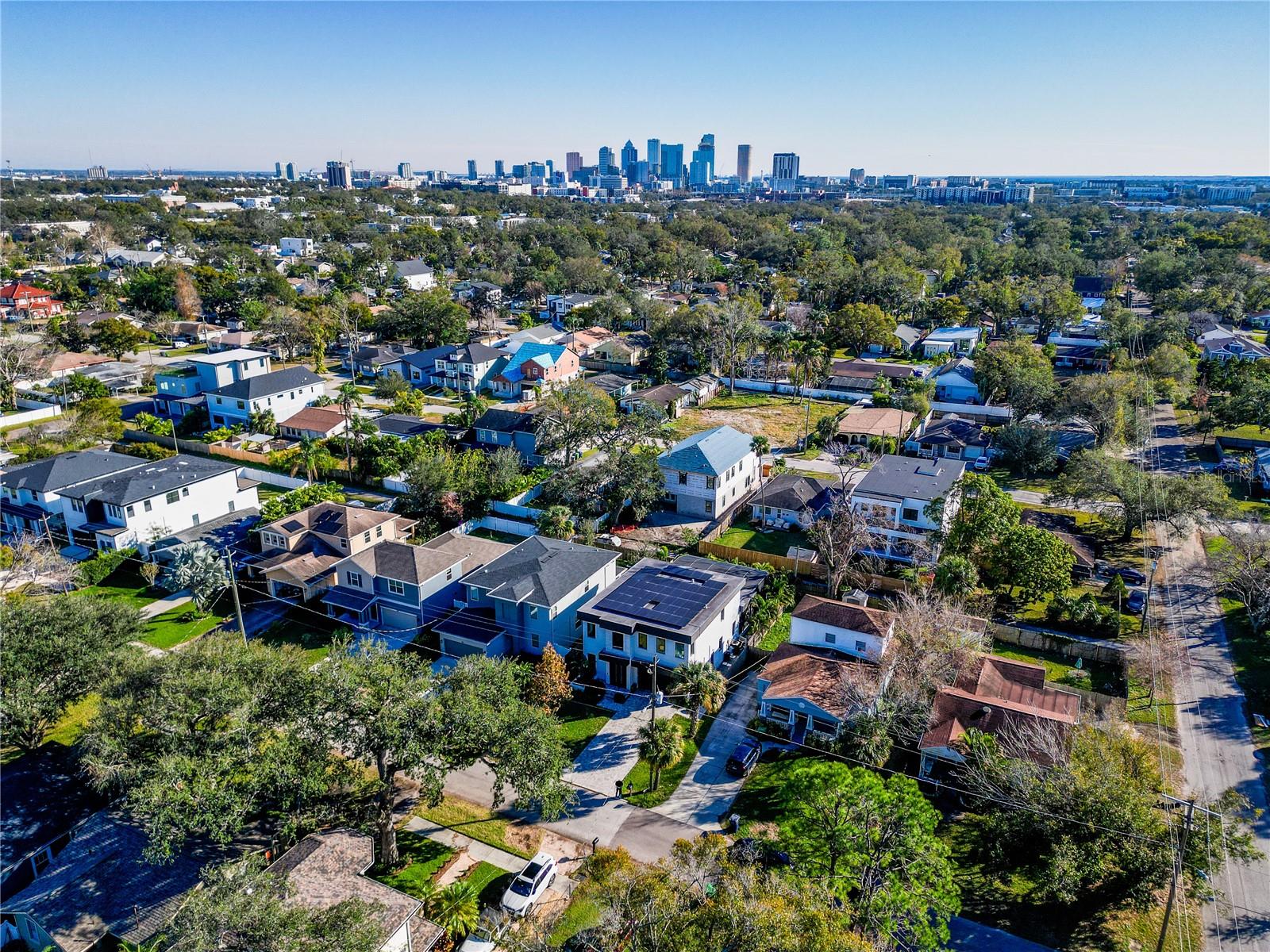 818 W ADALEE ST, TAMPA, FL, 33603
