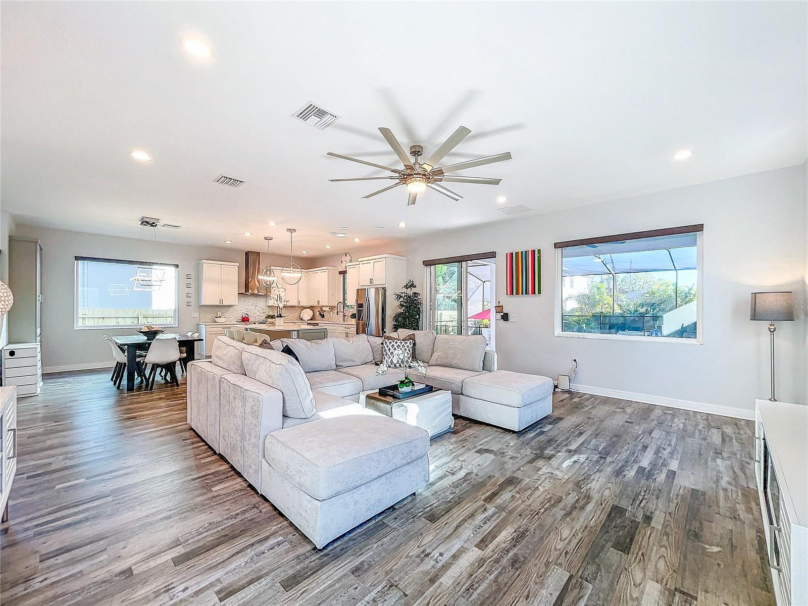 818 W ADALEE ST, TAMPA, FL, 33603