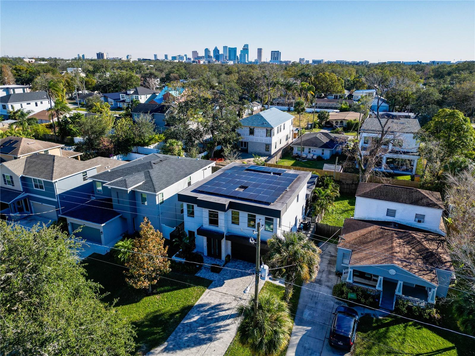 818 W ADALEE ST, TAMPA, FL, 33603