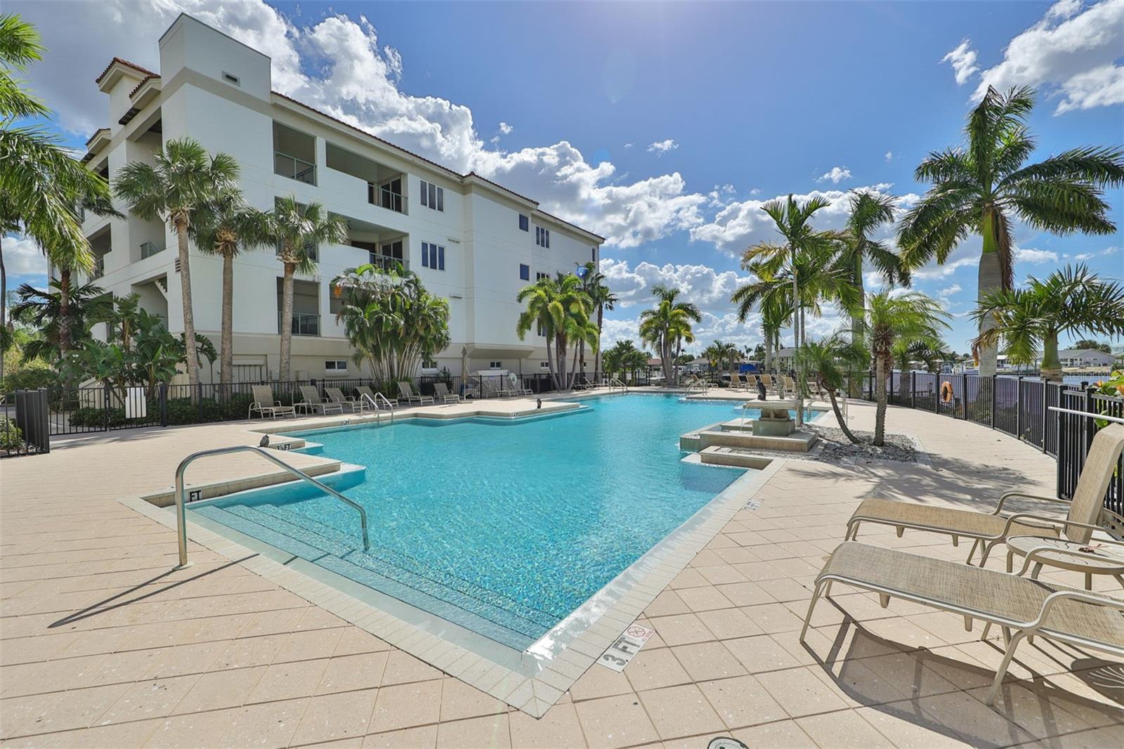 1030 BELLASOL WAY #402, APOLLO BEACH, FL, 33572
