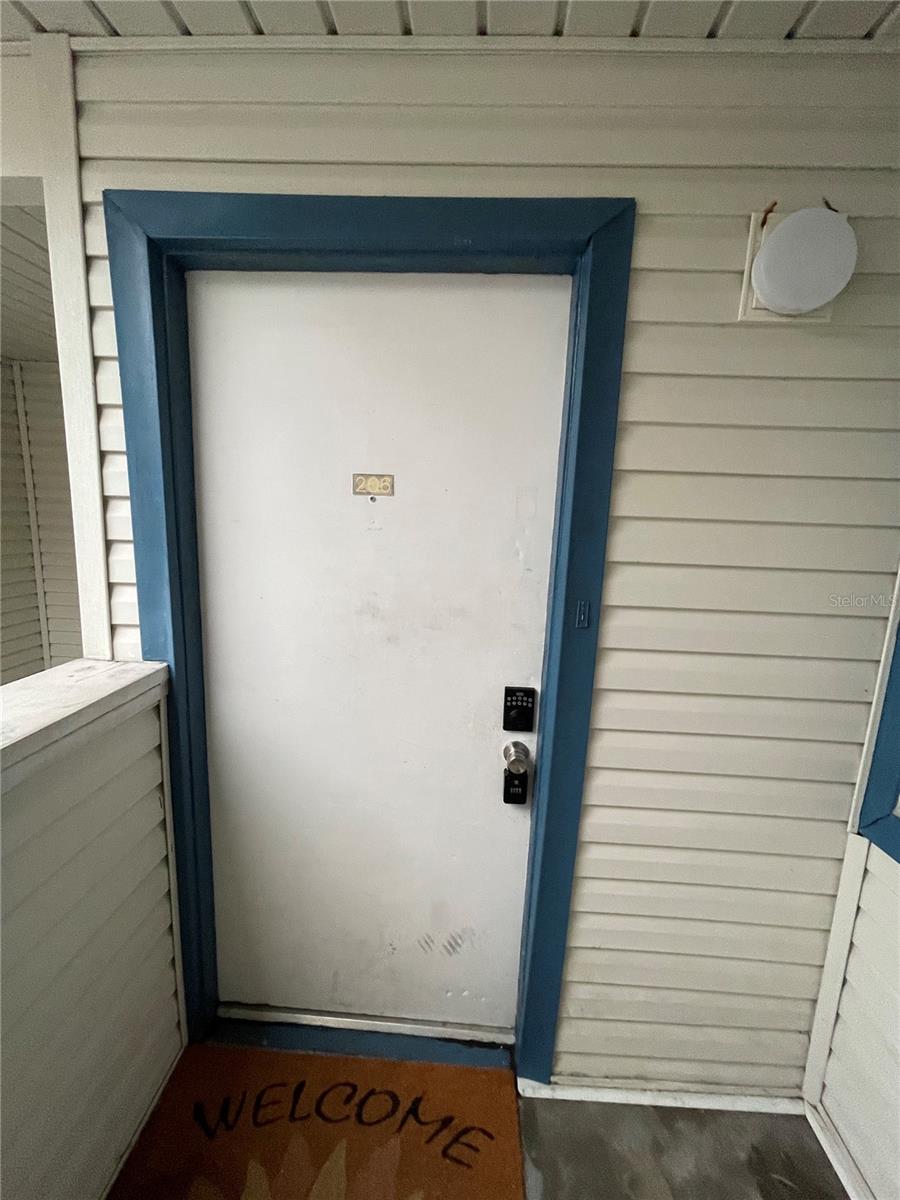 2568 WOODGATE BOULEVARD #206, ORLANDO, FL, 32822