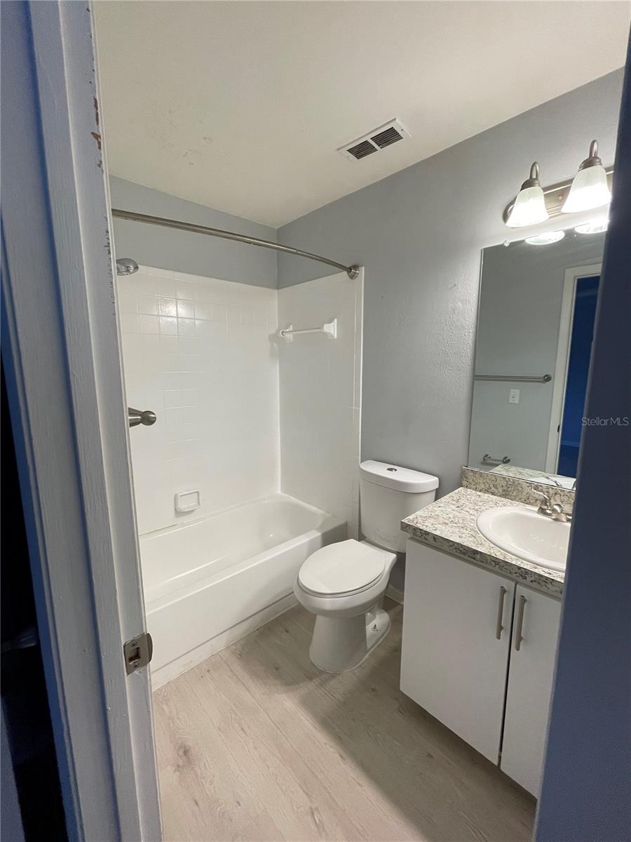 2568 WOODGATE BOULEVARD #206, ORLANDO, FL, 32822