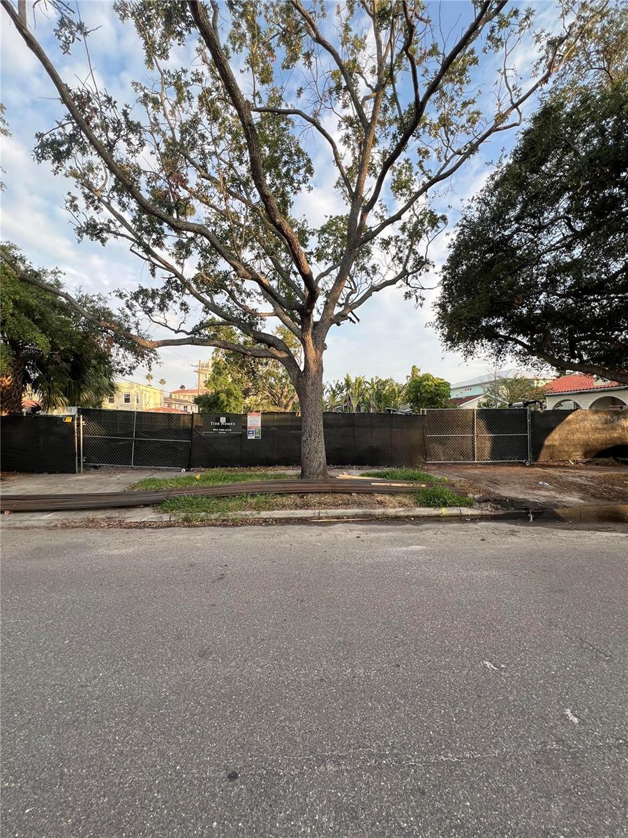 128 ADRIATIC AVE, TAMPA, FL, 33606