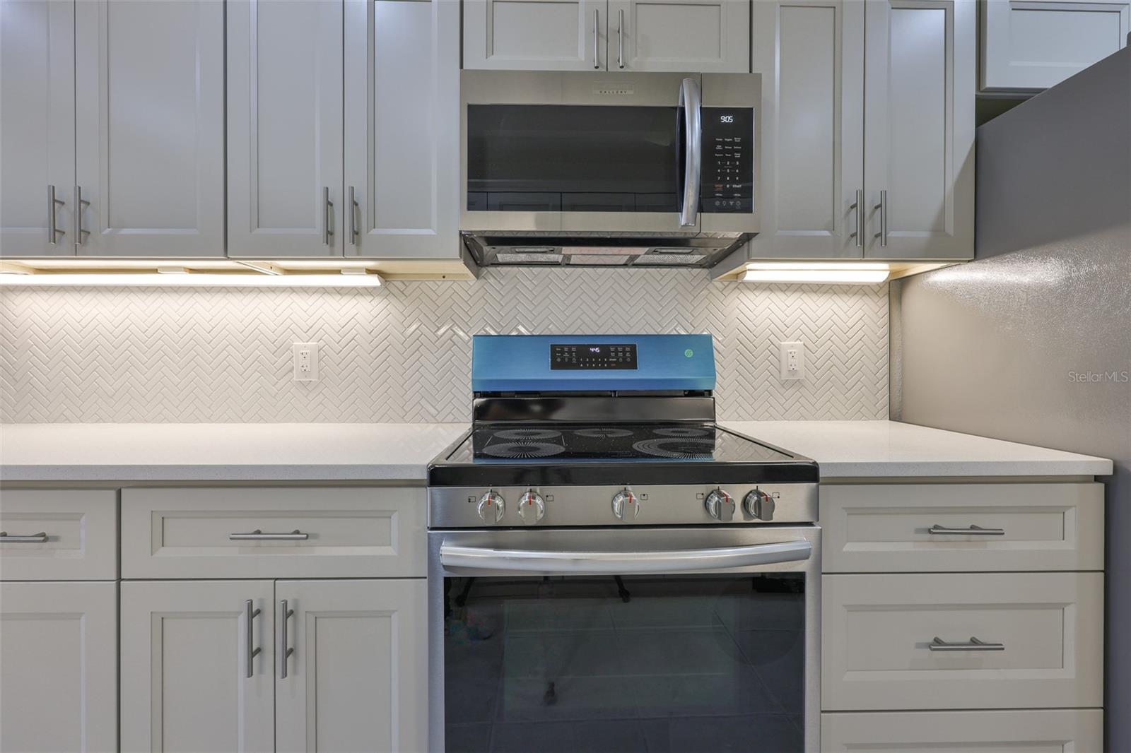439 BOCA CIEGA POINT BLVD N, ST PETERSBURG, FL, 33708
