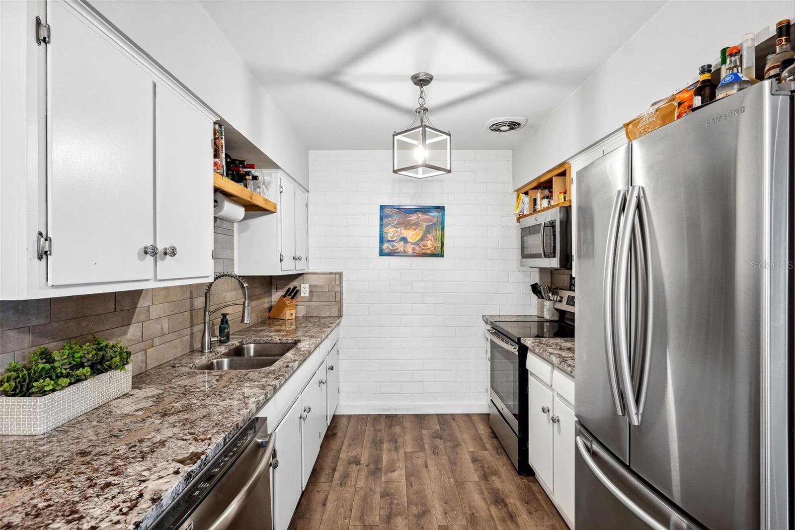 218 W SENECA AVE, TAMPA, FL, 33612