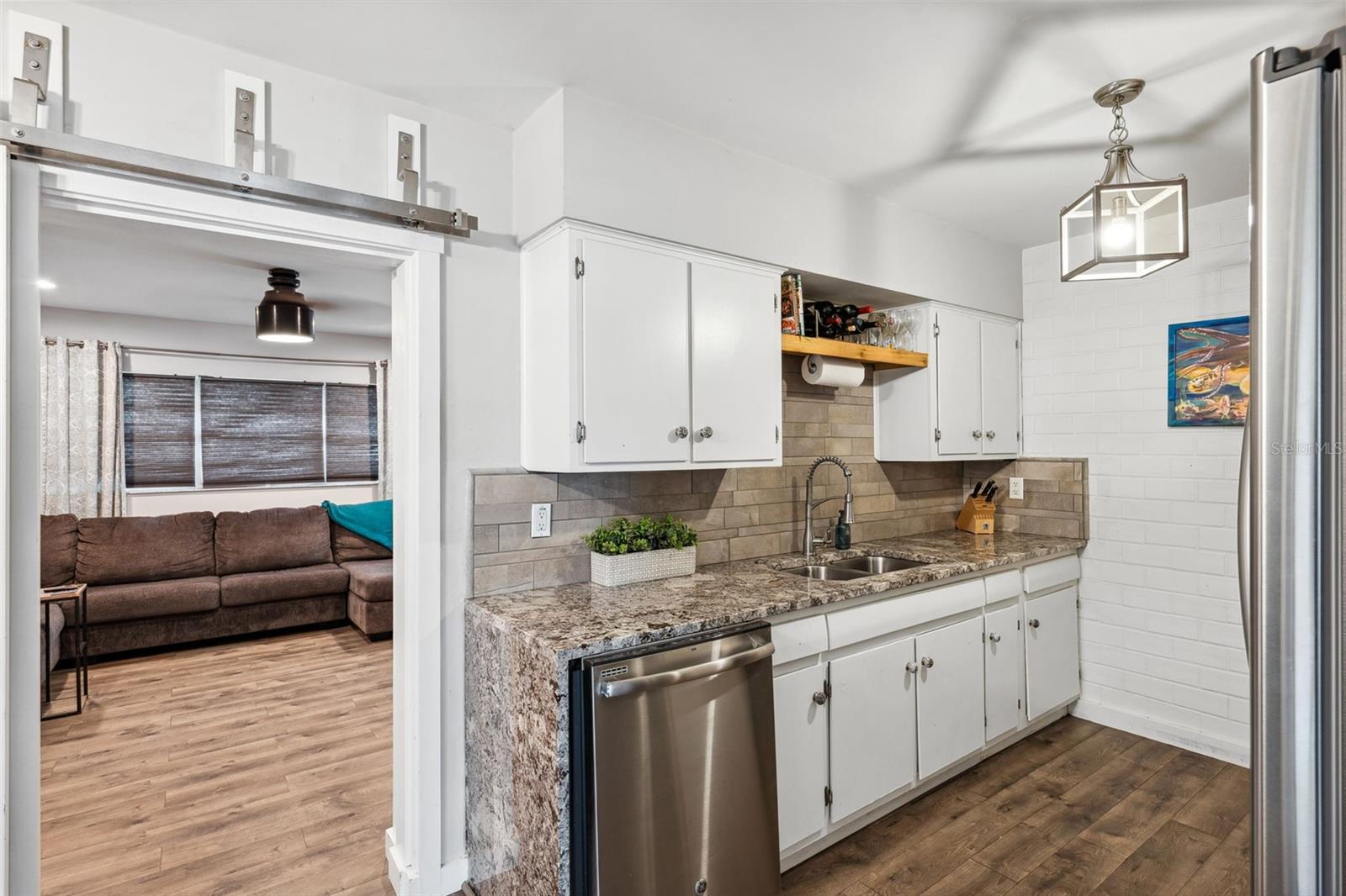 218 W SENECA AVE, TAMPA, FL, 33612