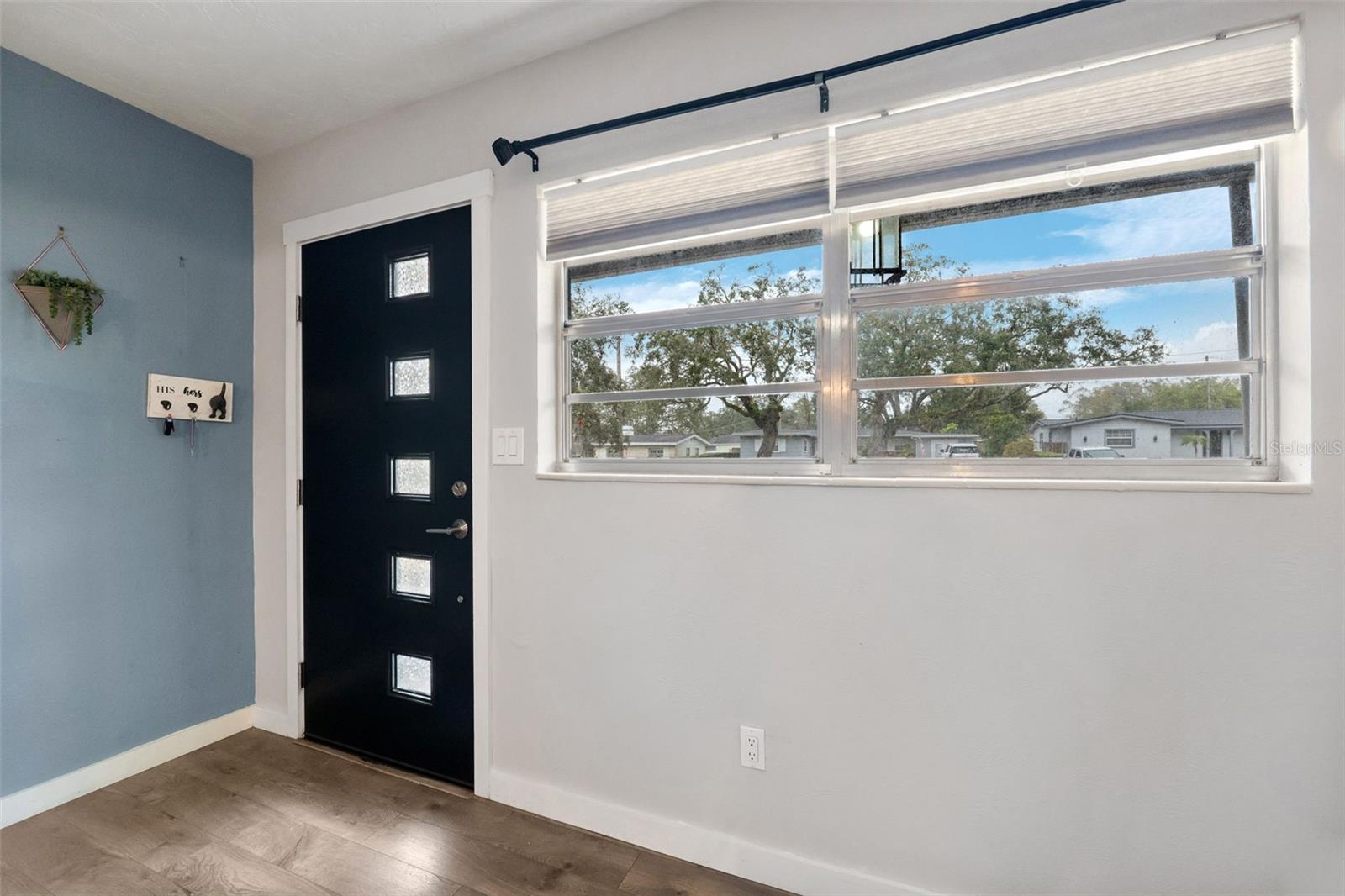 218 W SENECA AVE, TAMPA, FL, 33612