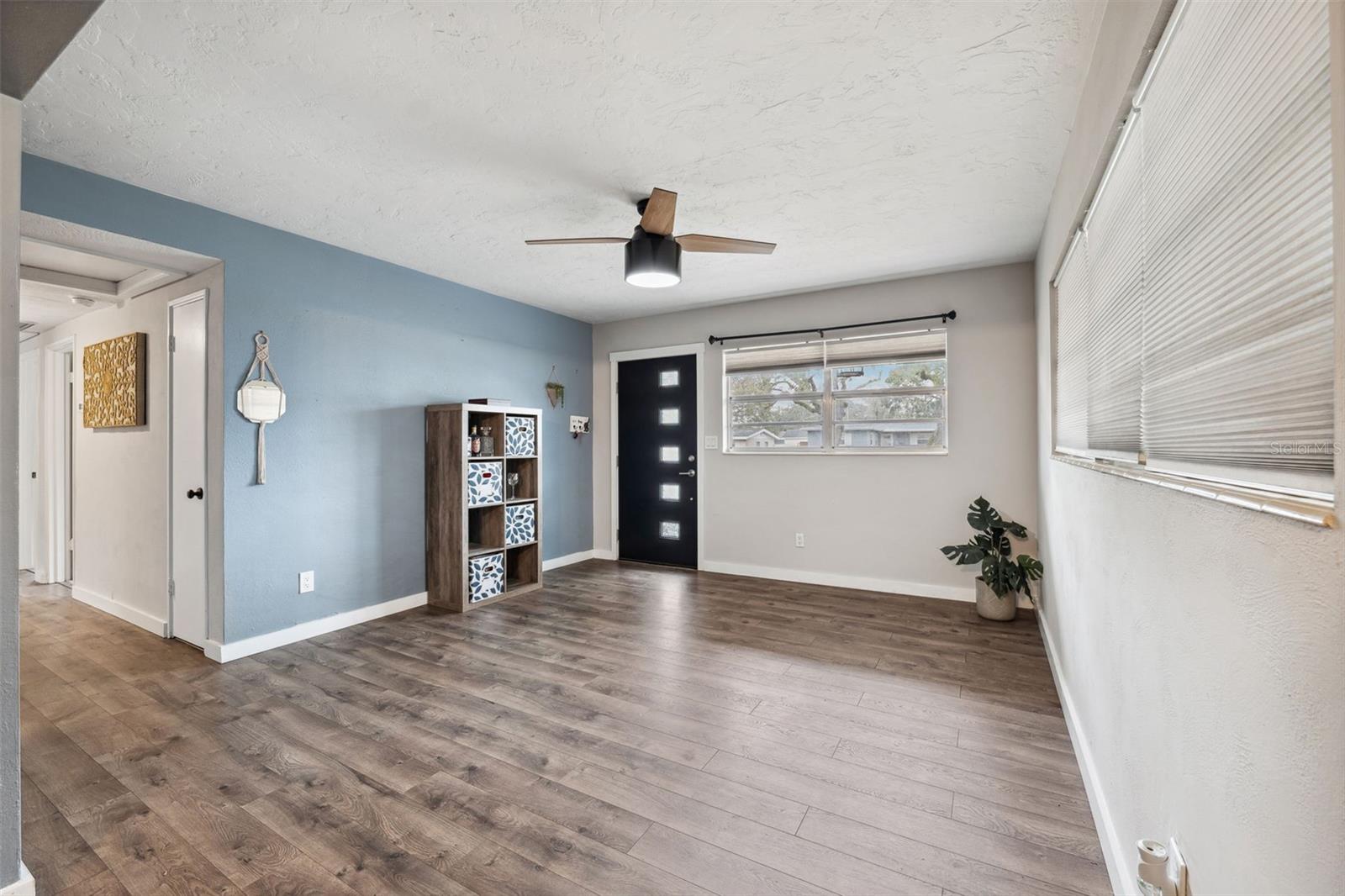 218 W SENECA AVE, TAMPA, FL, 33612