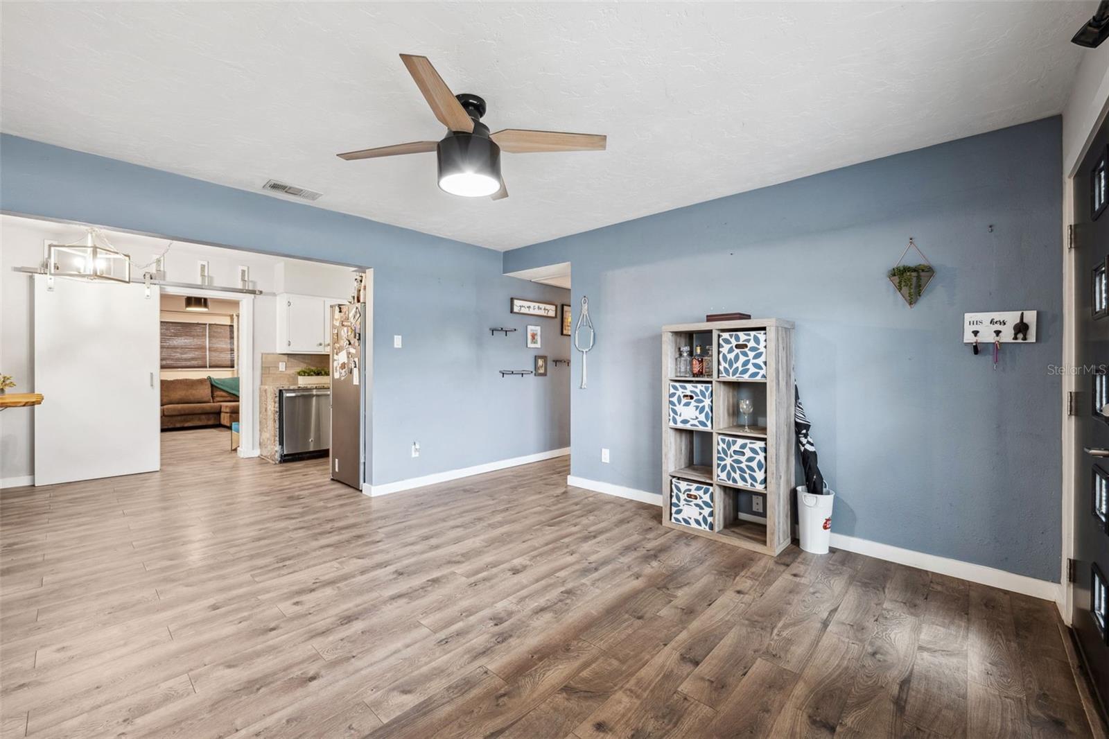 218 W SENECA AVE, TAMPA, FL, 33612