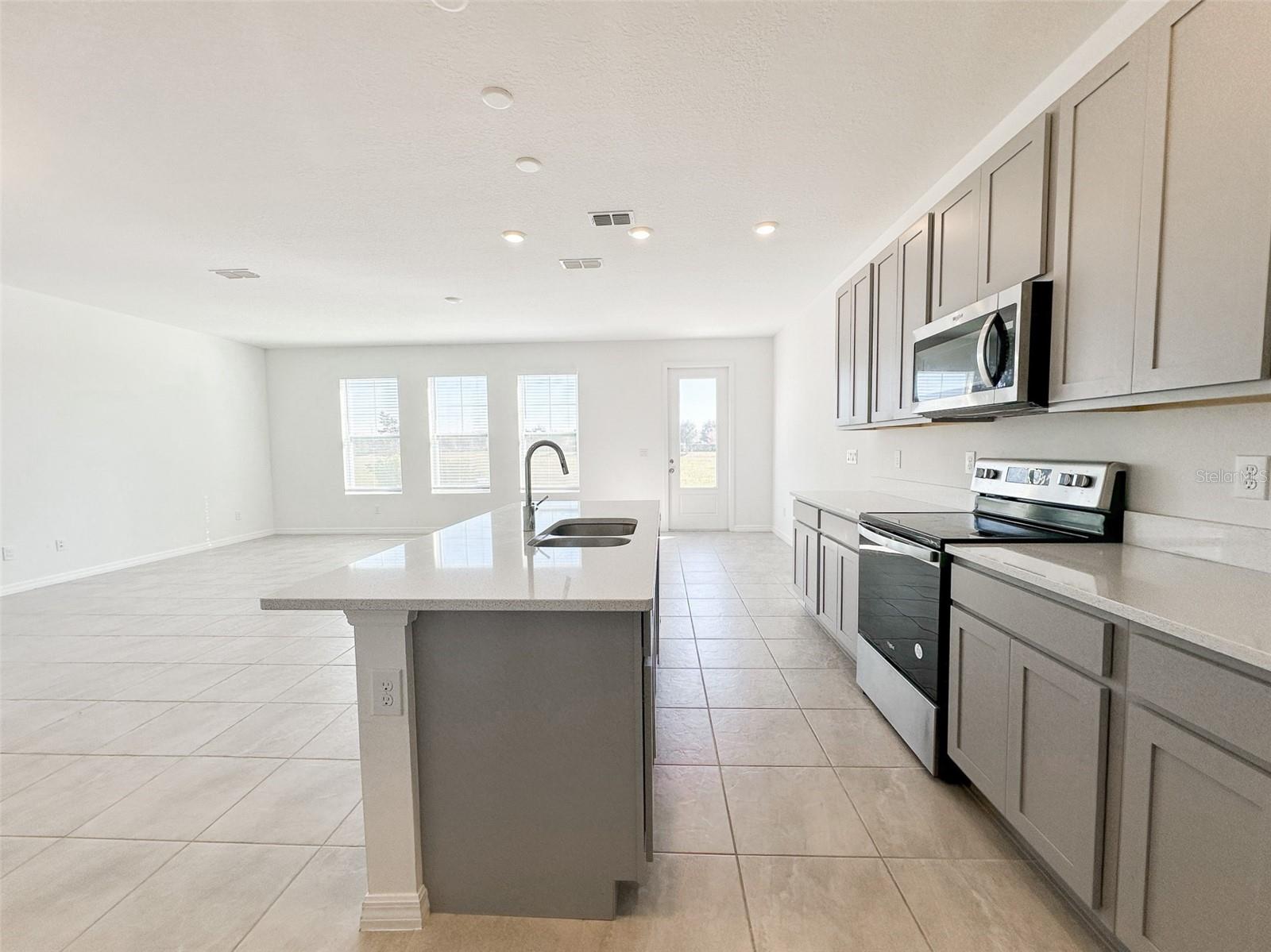 1665 SANIBEL DR, DAVENPORT, FL, 33896