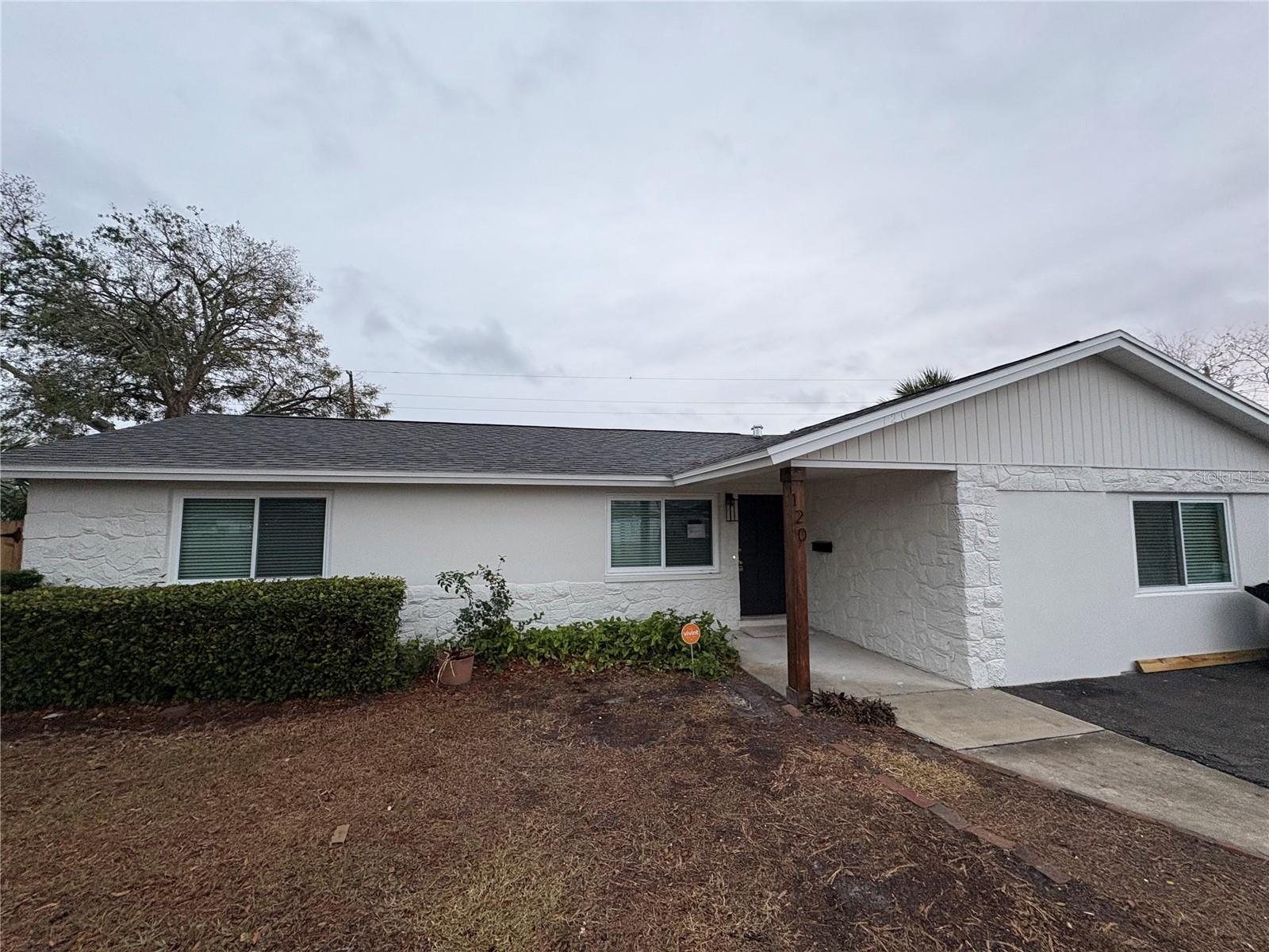 120 74TH AVE NE, ST PETERSBURG, FL, 33702