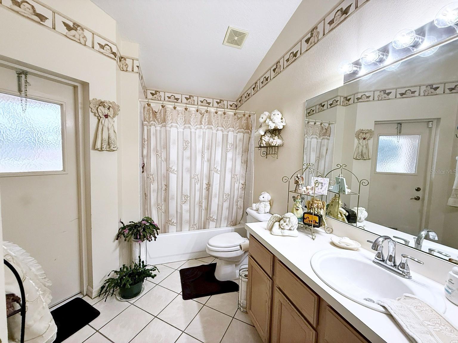 5465 CHESTNUT RIDGE RD, DADE CITY, FL, 33523