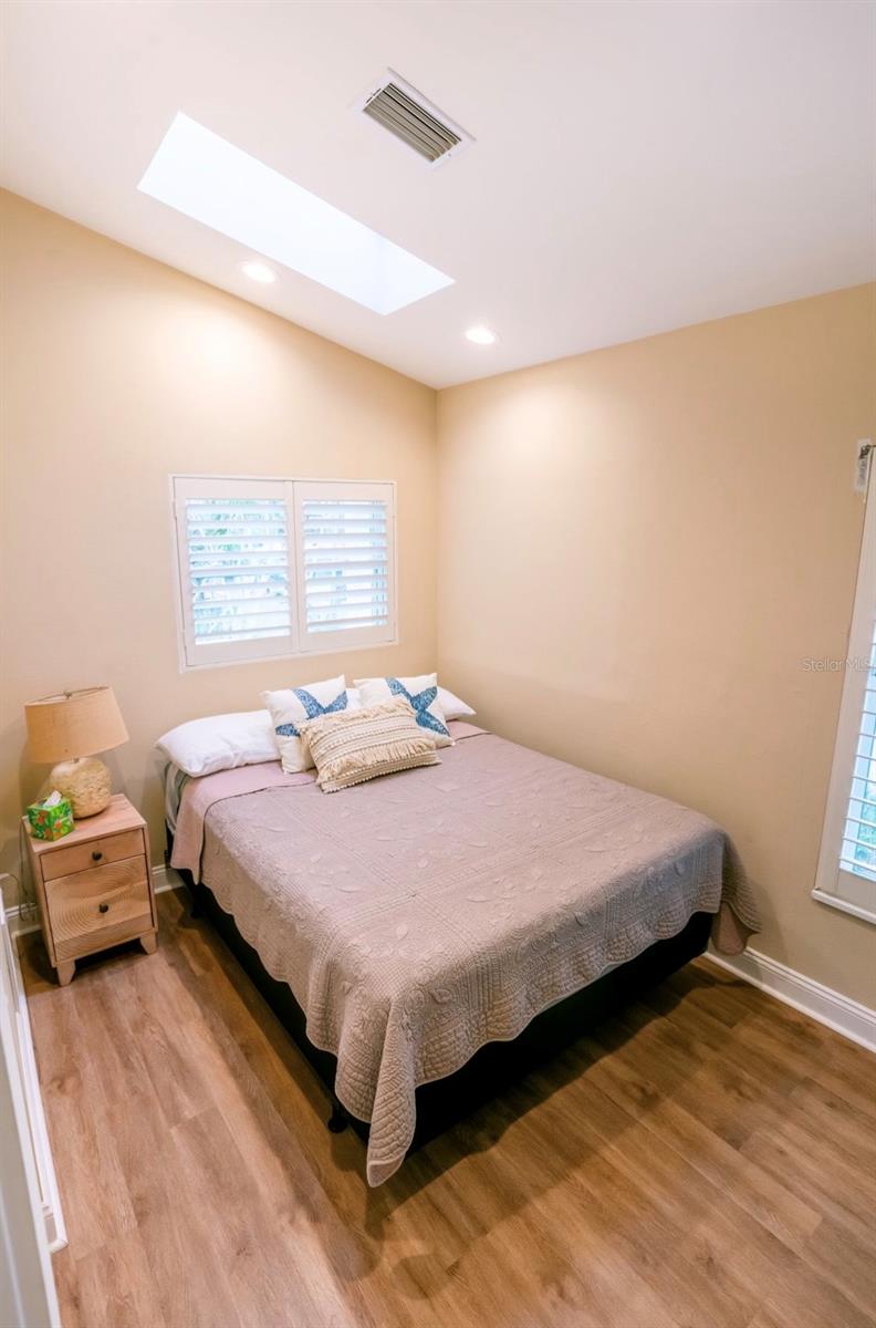 5169 OXFORD DR, SARASOTA, FL, 34242