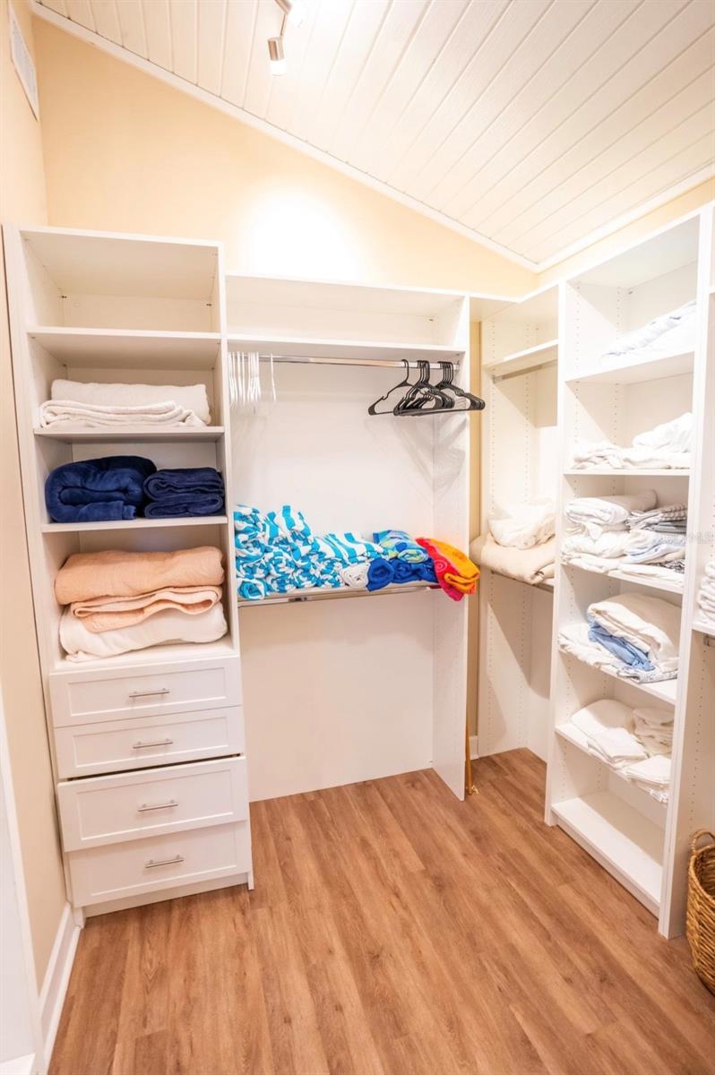 5169 OXFORD DR, SARASOTA, FL, 34242