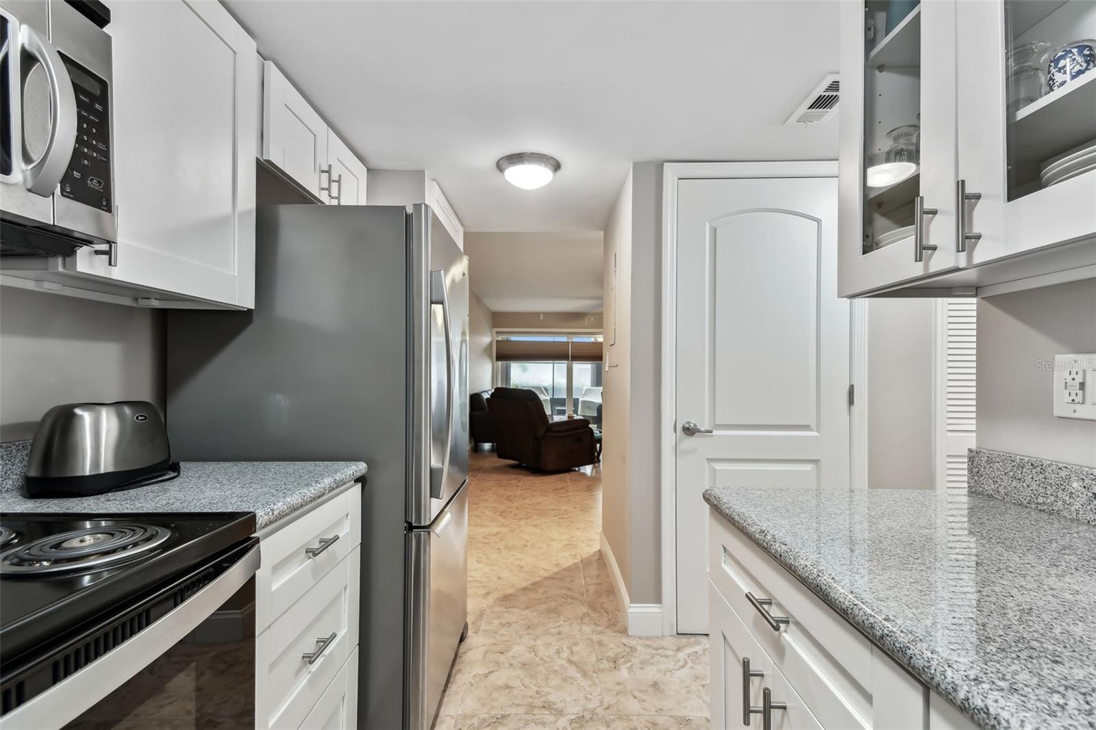 7701 STARKEY RD #105, SEMINOLE, FL, 33777