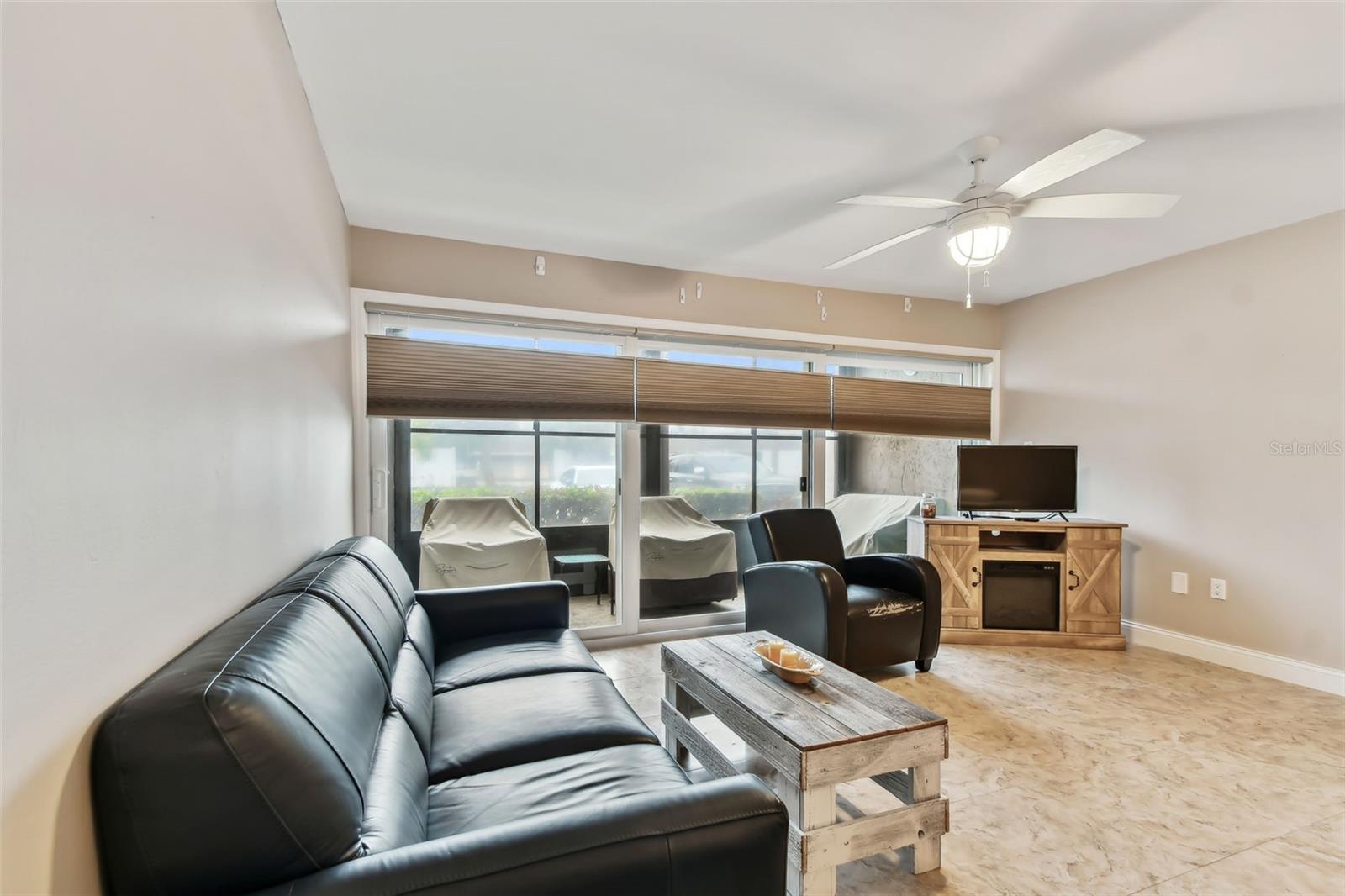 7701 STARKEY RD #105, SEMINOLE, FL, 33777