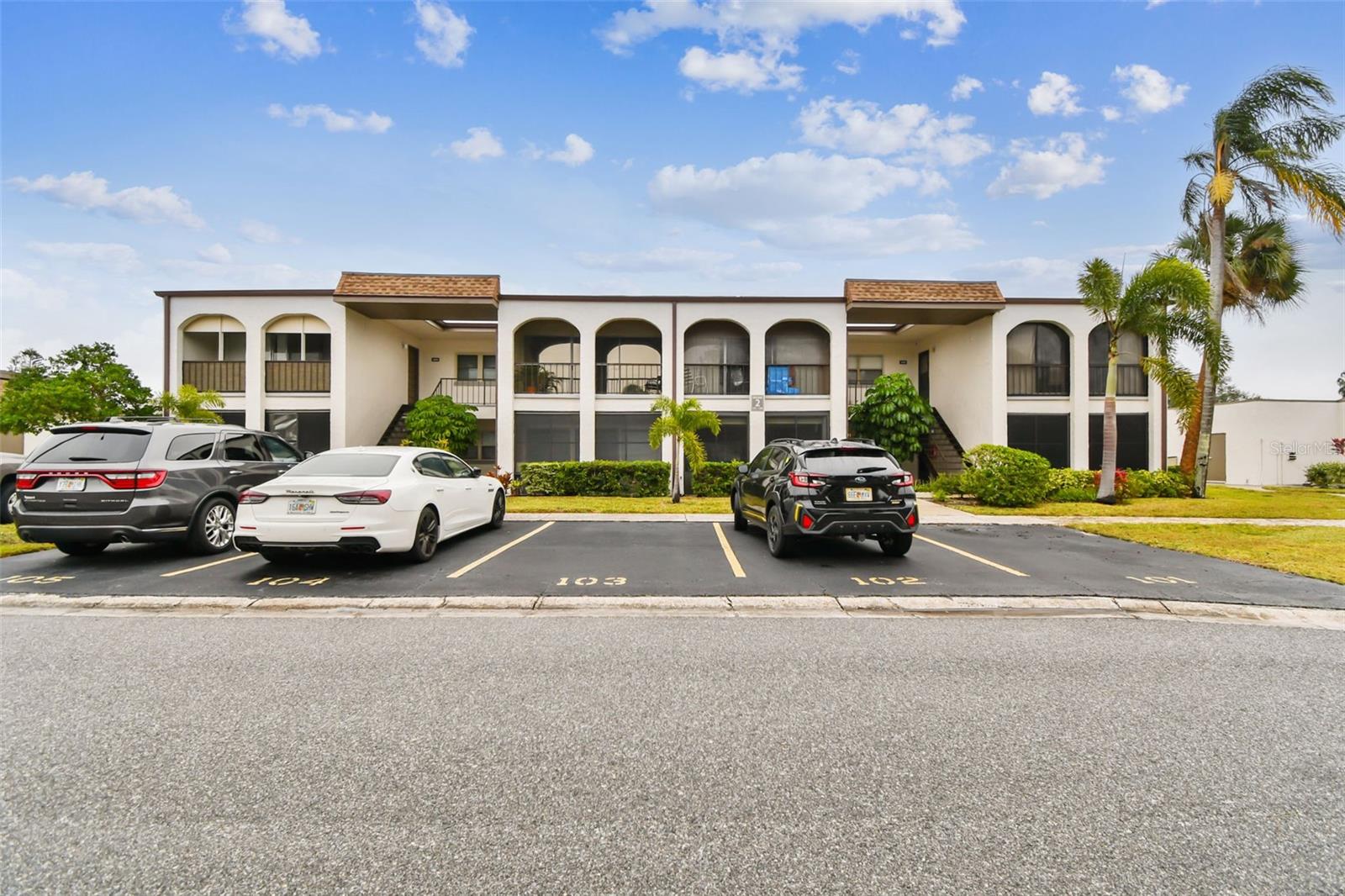 7701 STARKEY RD #105, SEMINOLE, FL, 33777