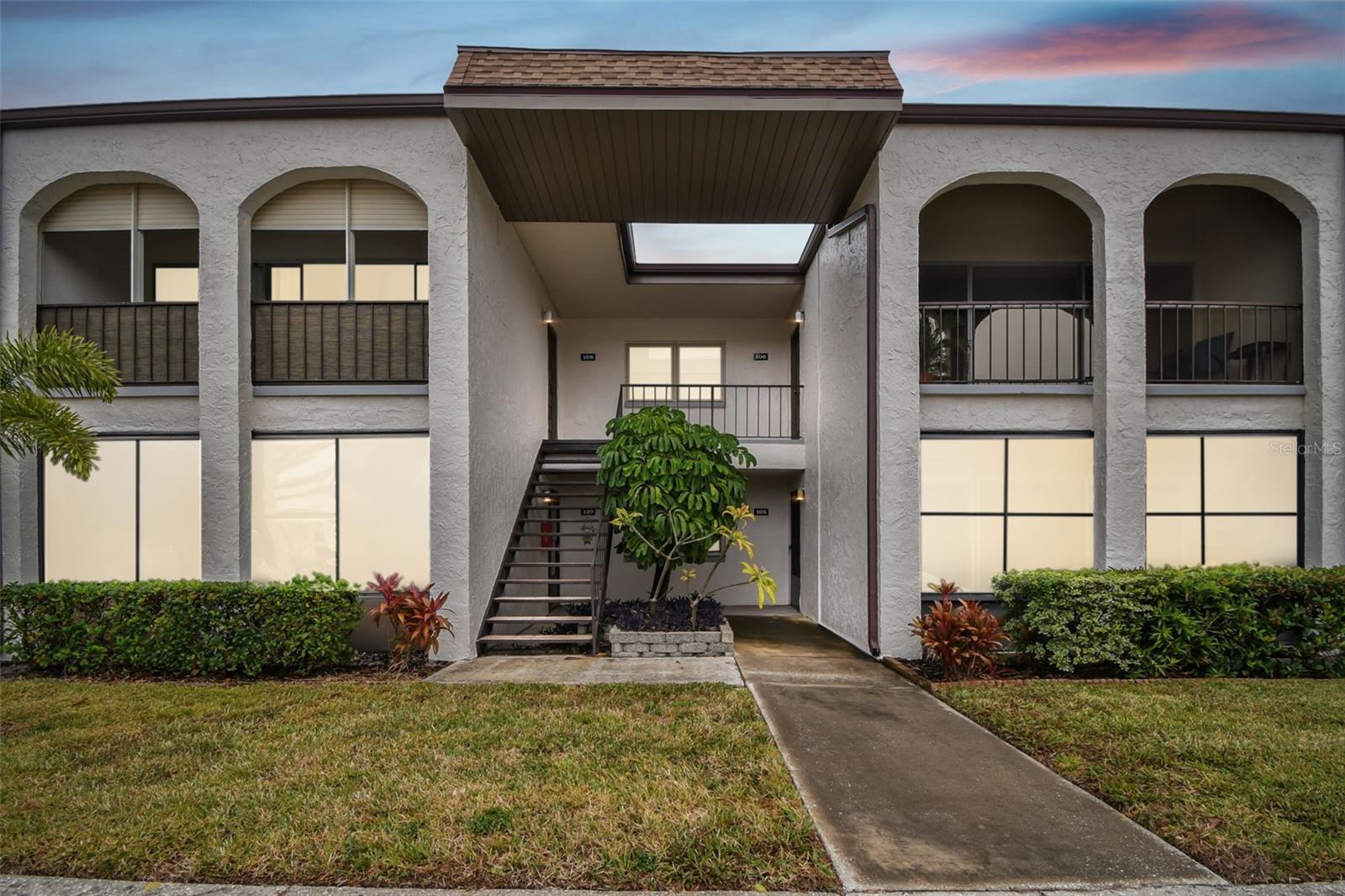 7701 STARKEY RD #105, SEMINOLE, FL, 33777