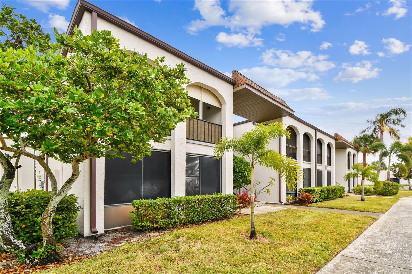 7701 STARKEY RD #105, SEMINOLE, FL, 33777